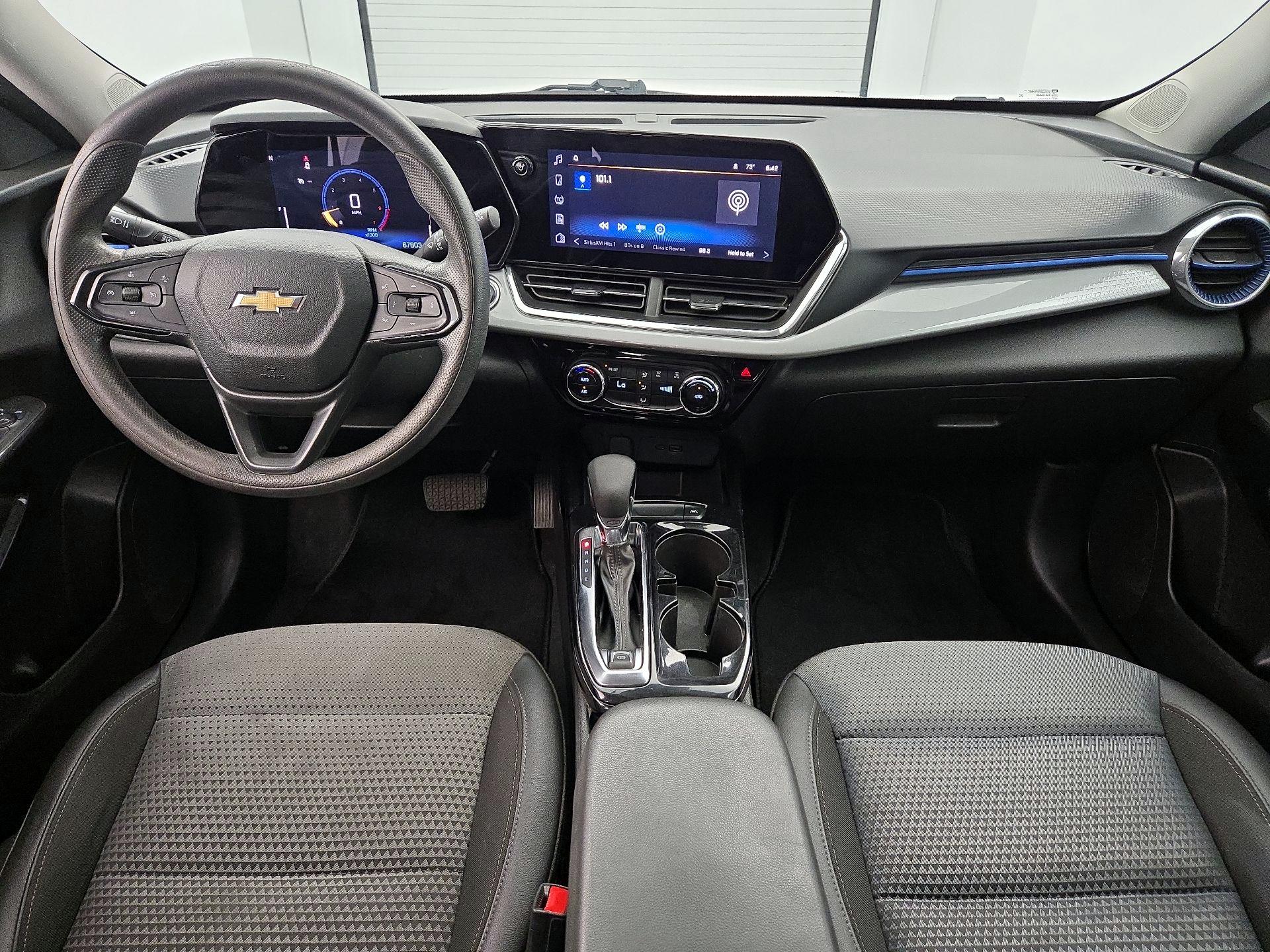 Thumbnail: 2024 Chevrolet Trax - 9
