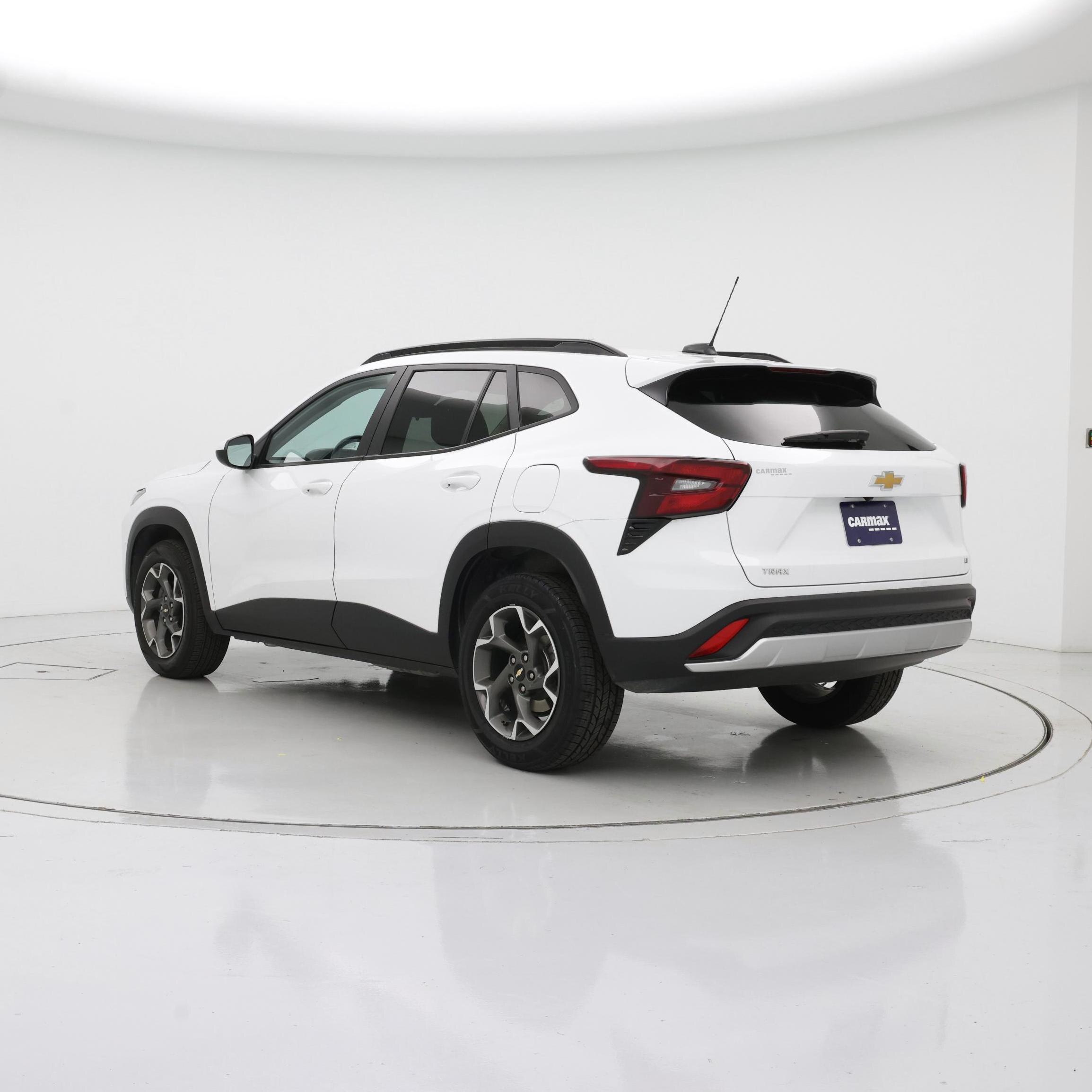 Thumbnail: 2024 Chevrolet Trax - 2