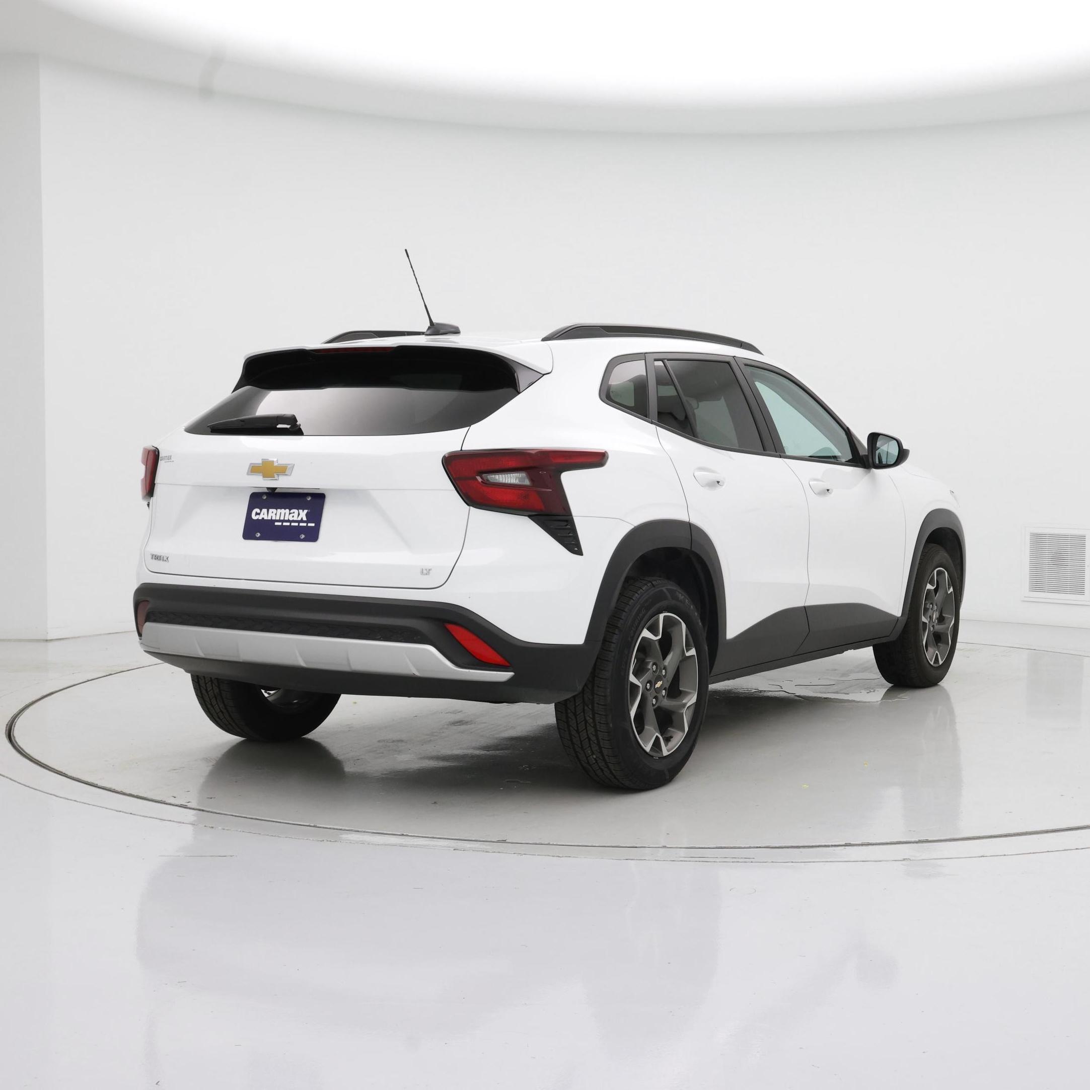 Thumbnail: 2024 Chevrolet Trax - 8