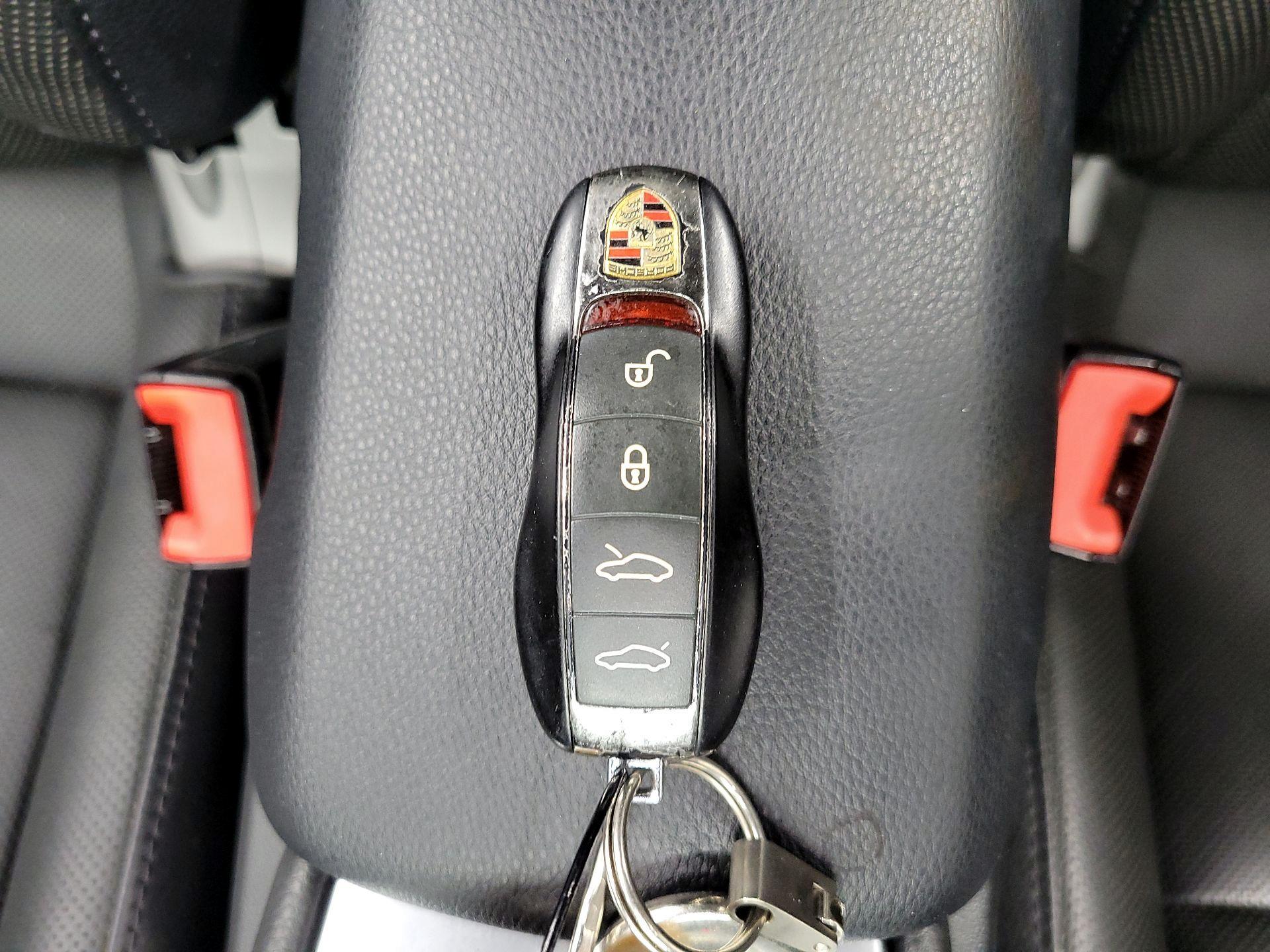 Thumbnail: 2015 Porsche Boxster - 19