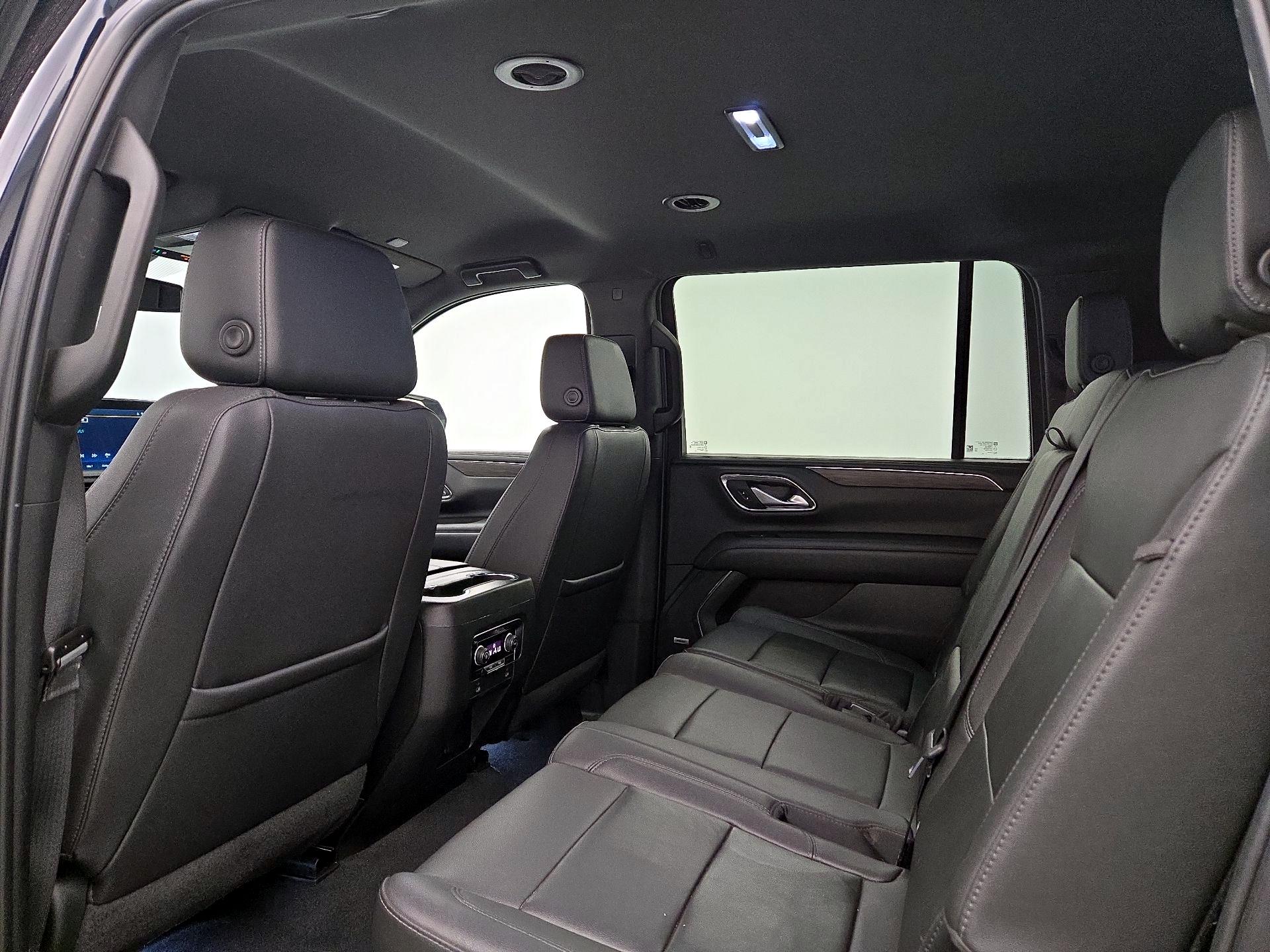 Thumbnail: 2022 Chevrolet Suburban - 19