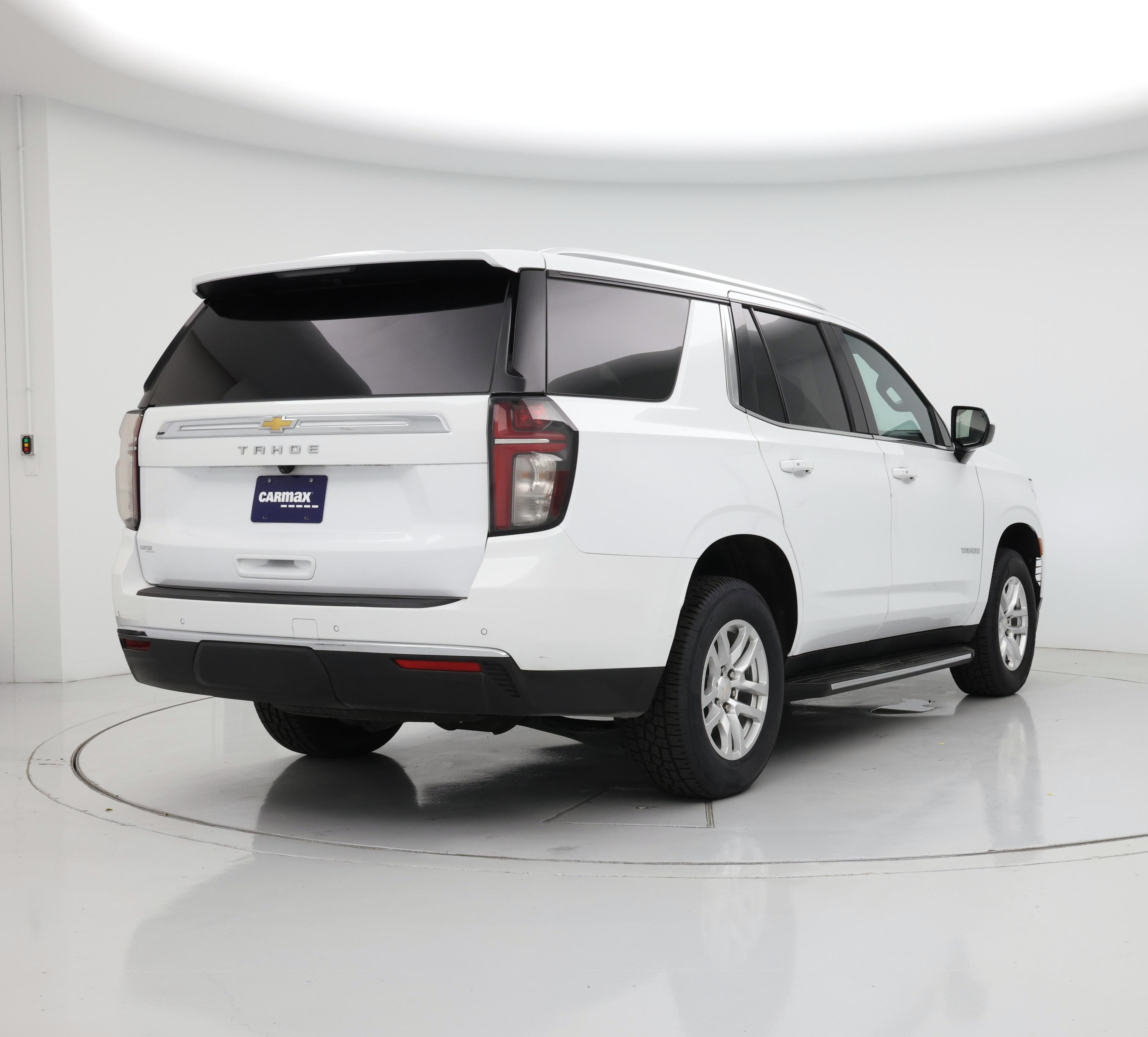 Thumbnail: 2022 Chevrolet Tahoe - 8
