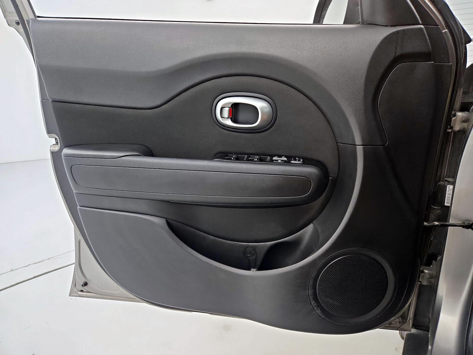 Thumbnail: 2014 Kia Soul - 12