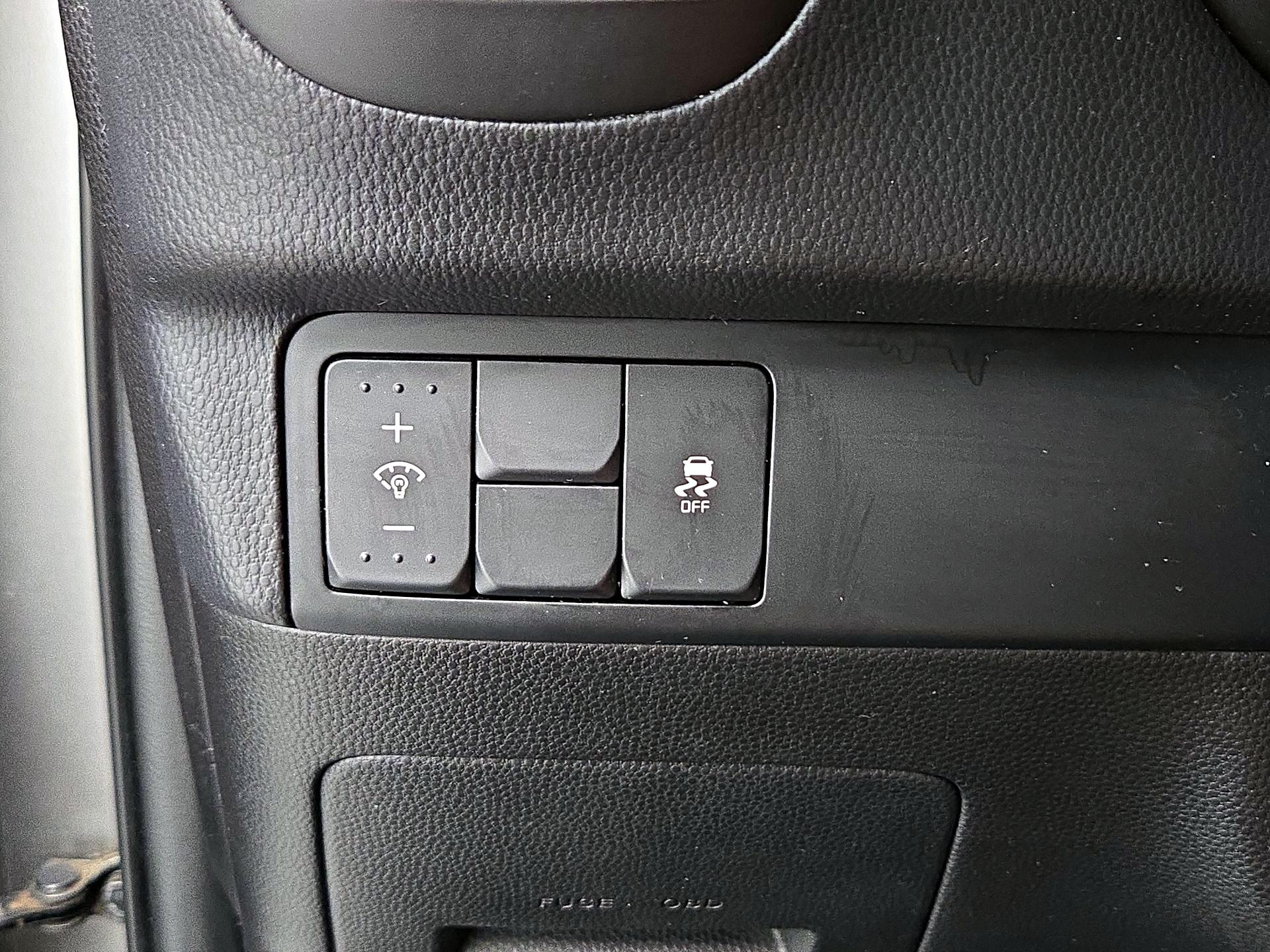 Thumbnail: 2014 Kia Soul - 13