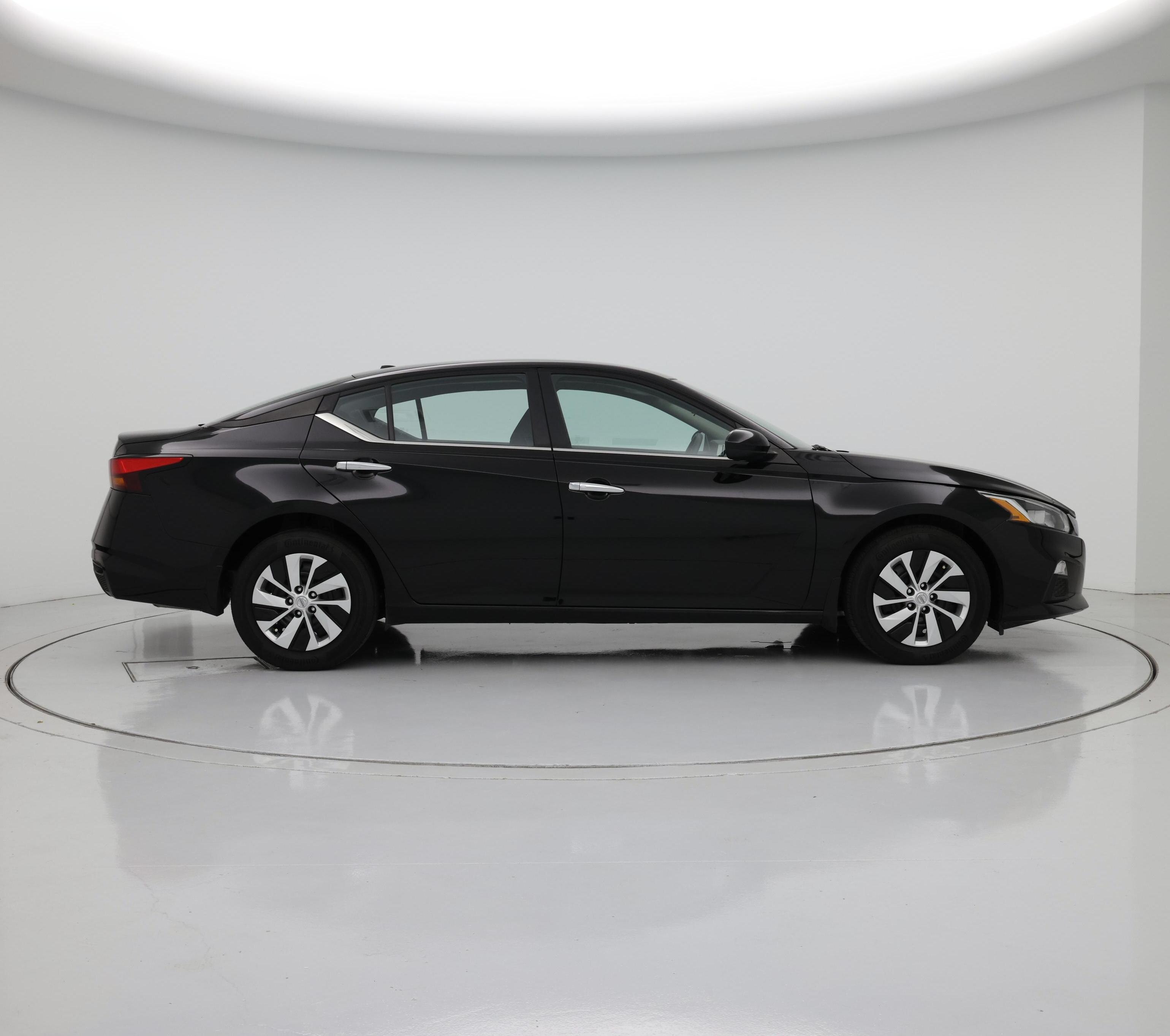 Thumbnail: 2020 Nissan Altima - 7