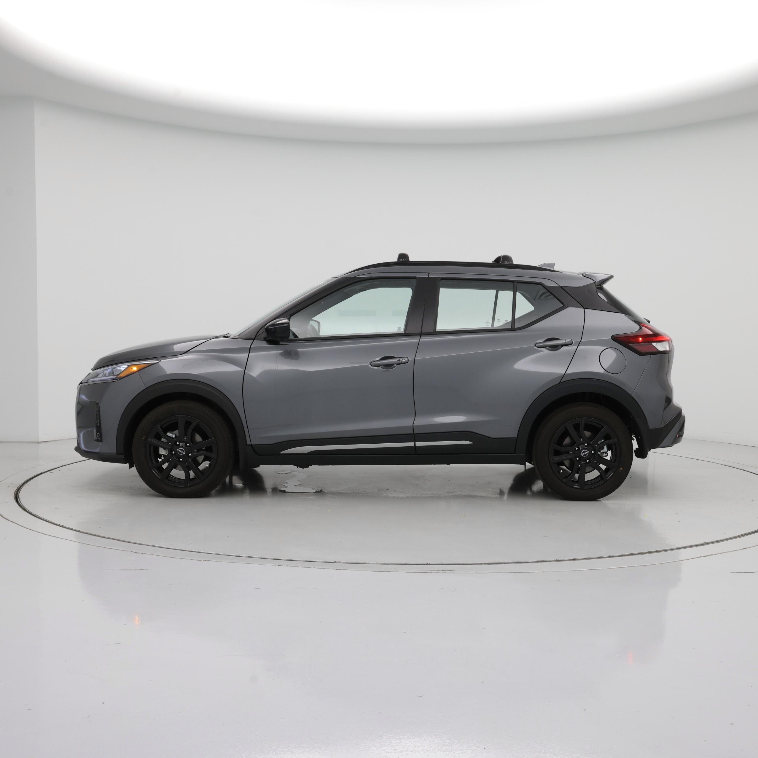 Thumbnail: 2024 Nissan Kicks - 3