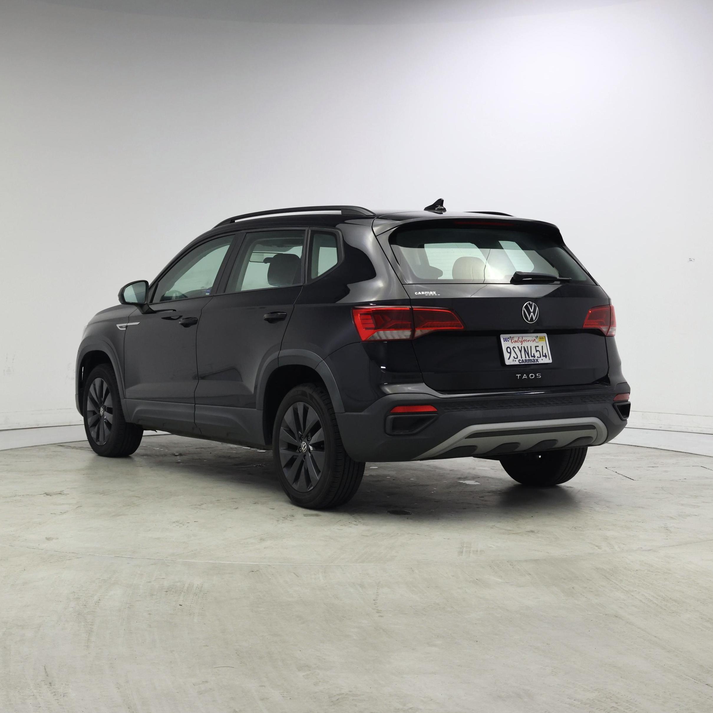 Thumbnail: 2022 Volkswagen Taos - 2