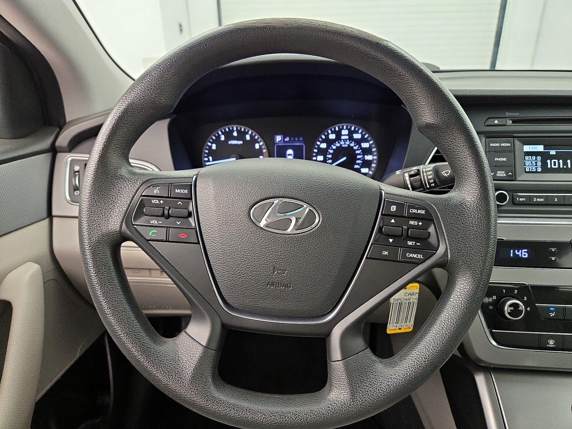 Thumbnail: 2017 Hyundai Sonata - 10