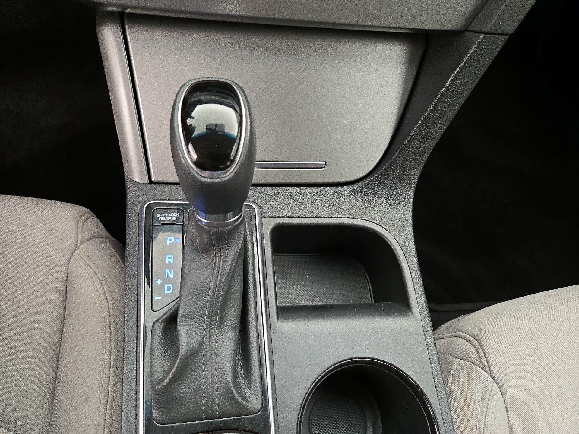 Thumbnail: 2017 Hyundai Sonata - 16
