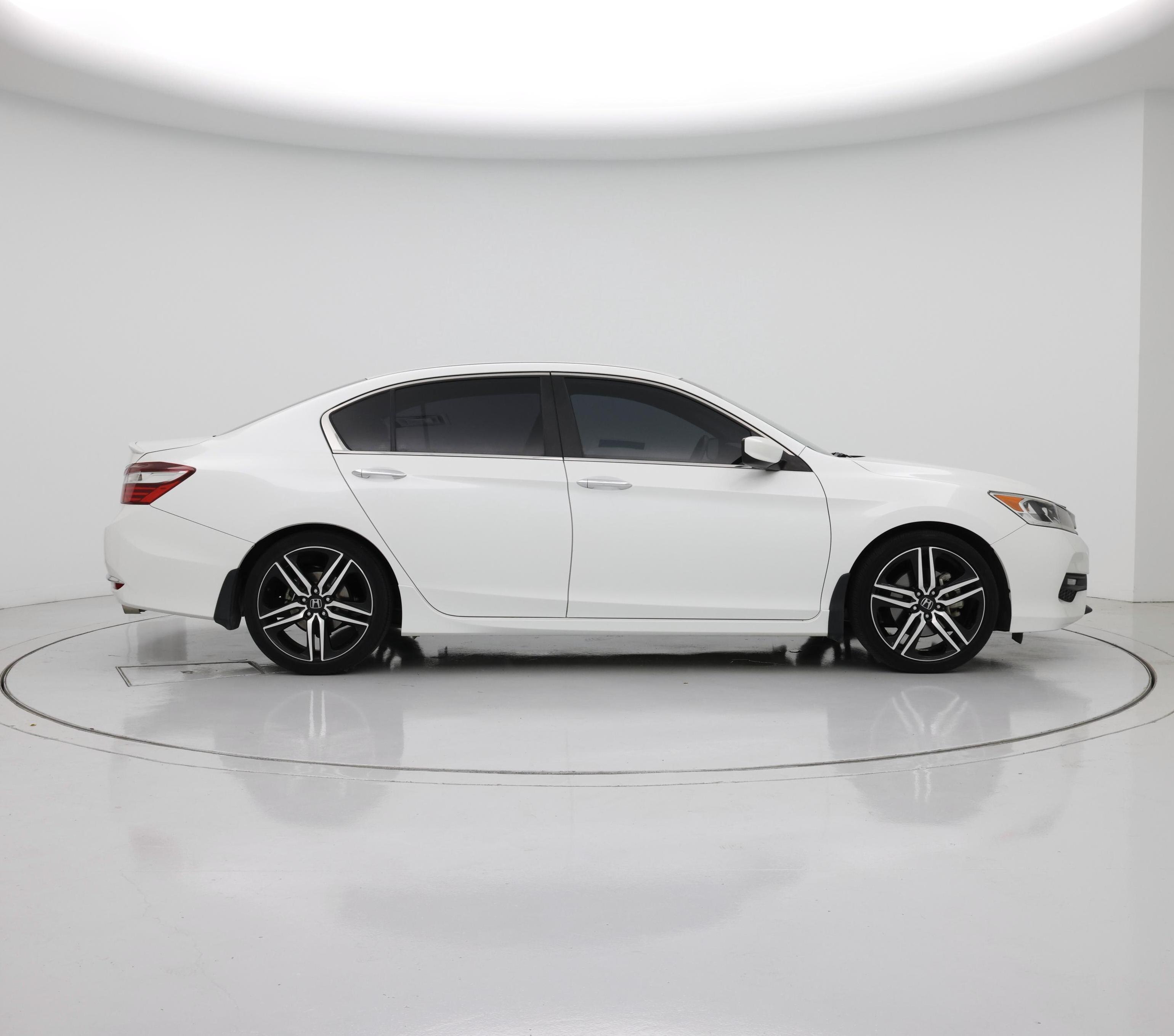 Thumbnail: 2017 Honda Accord - 7