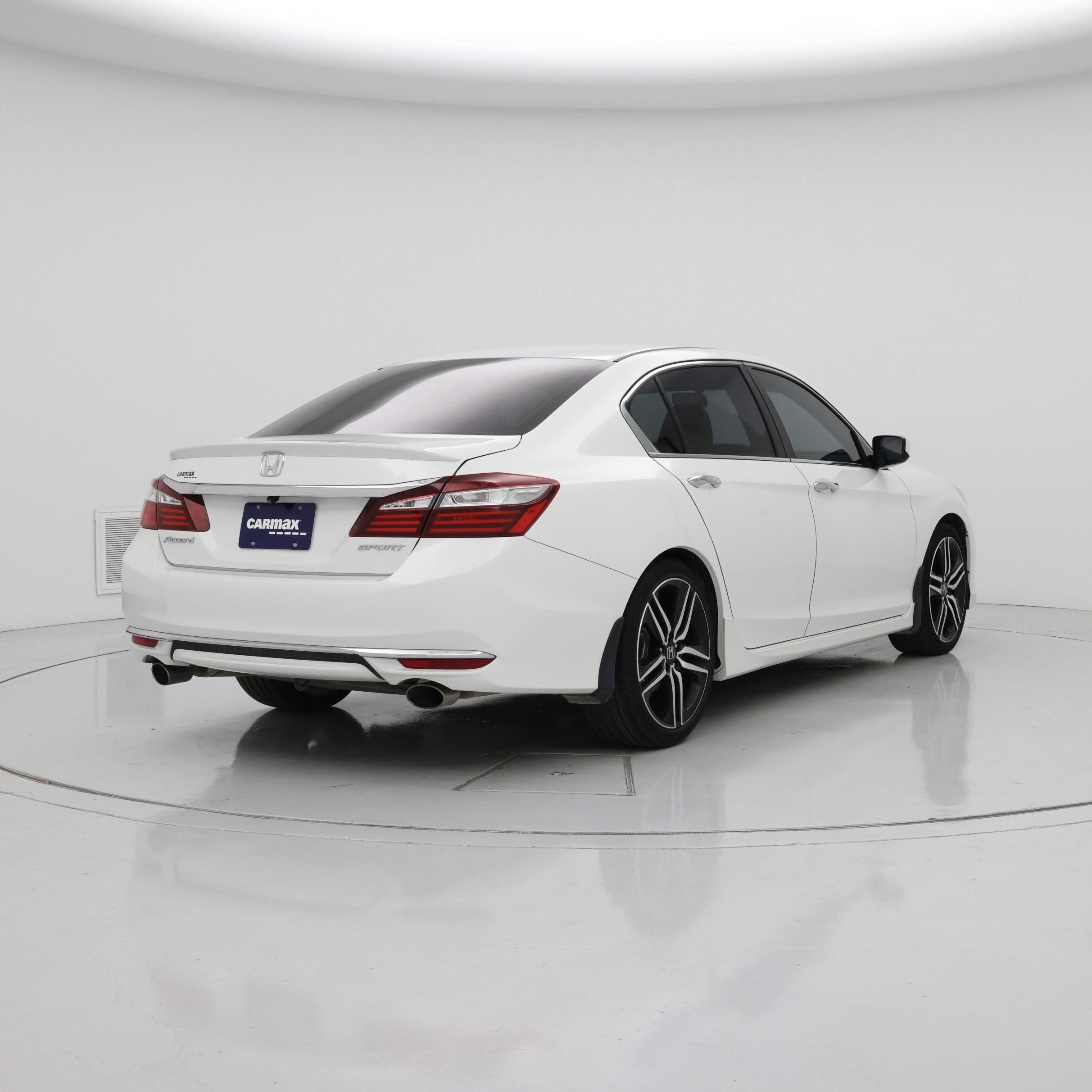 Thumbnail: 2017 Honda Accord - 8