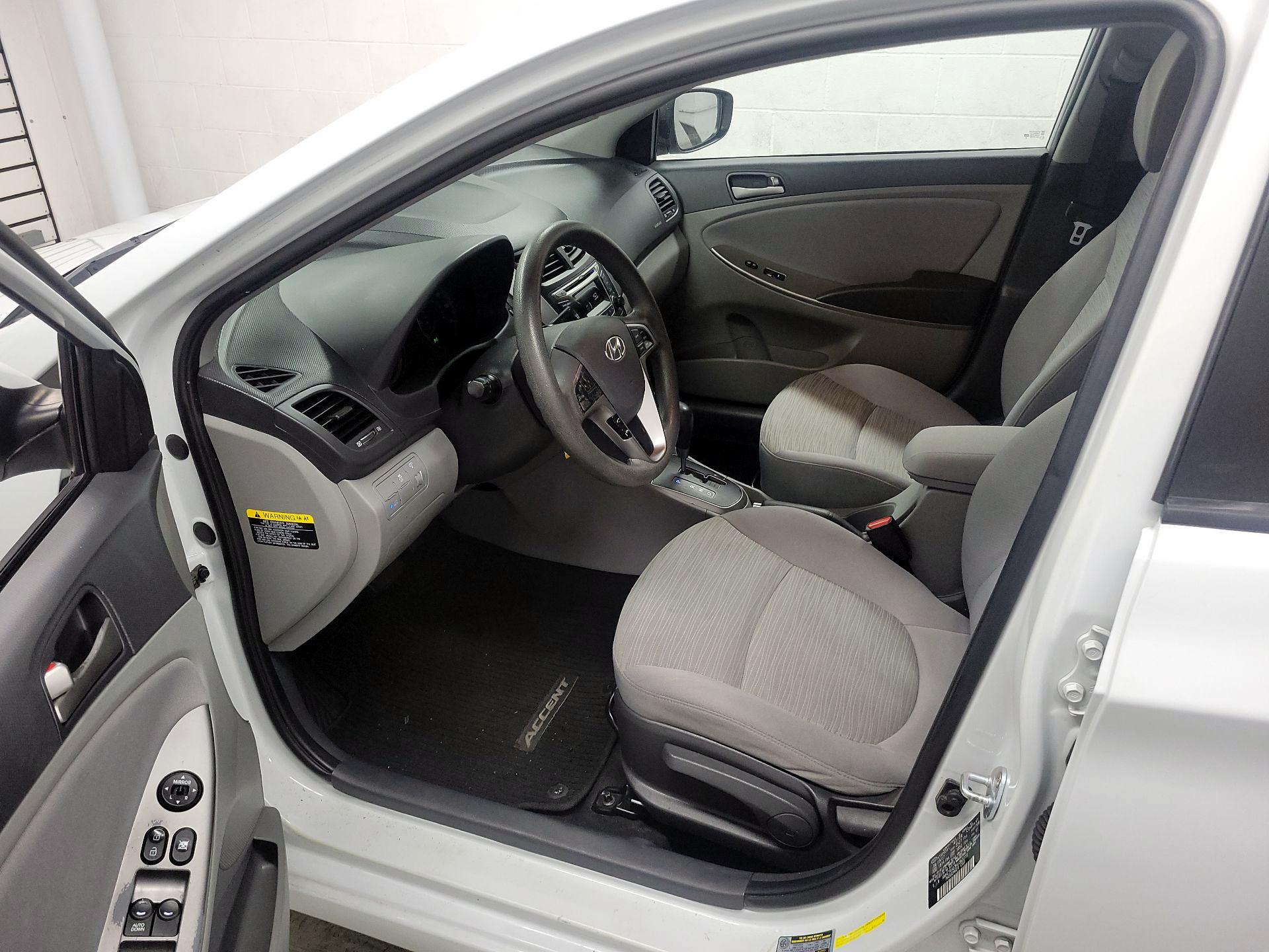 Thumbnail: 2017 Hyundai Accent - 11