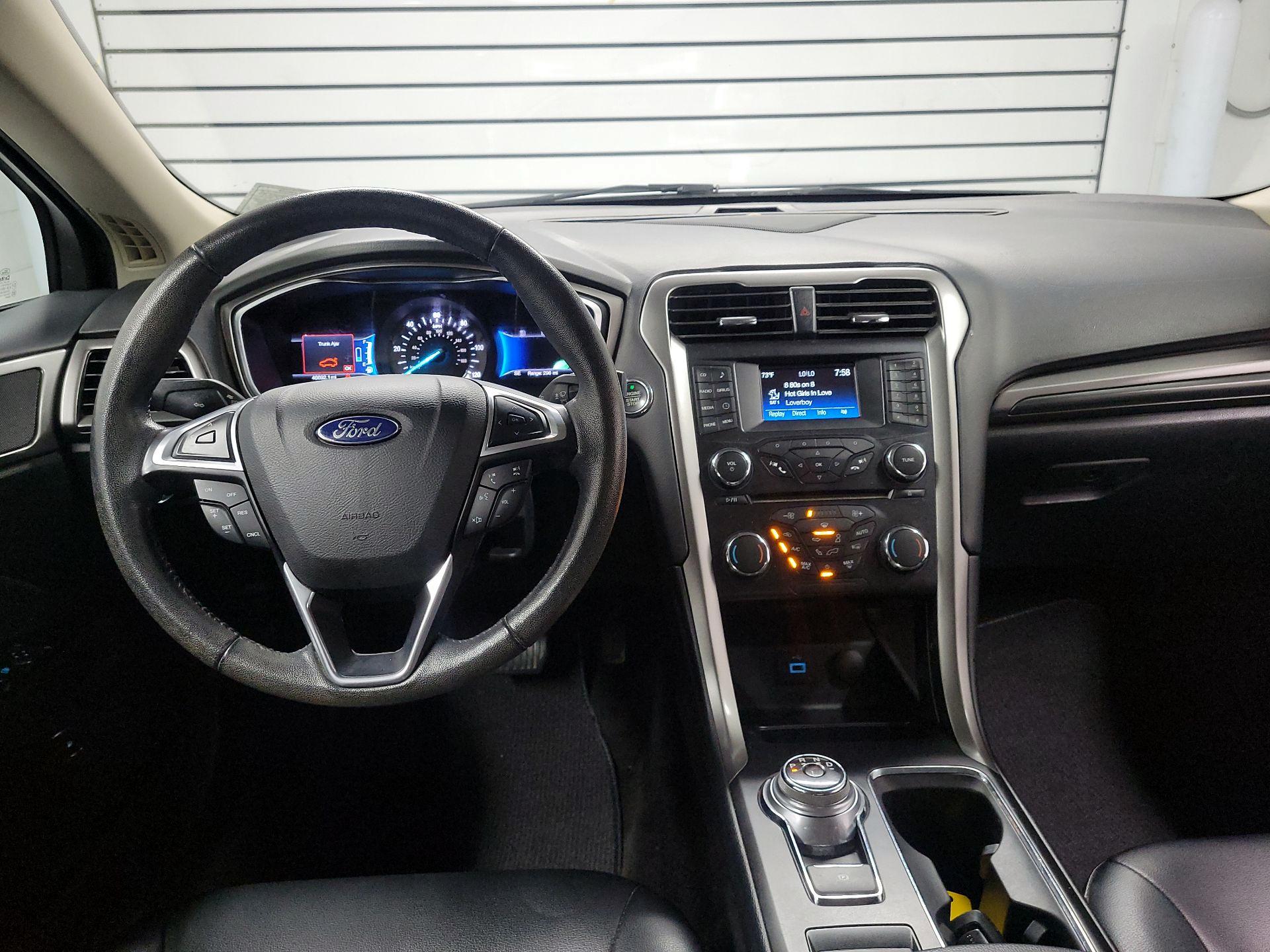 Thumbnail: 2017 Ford Fusion - 9
