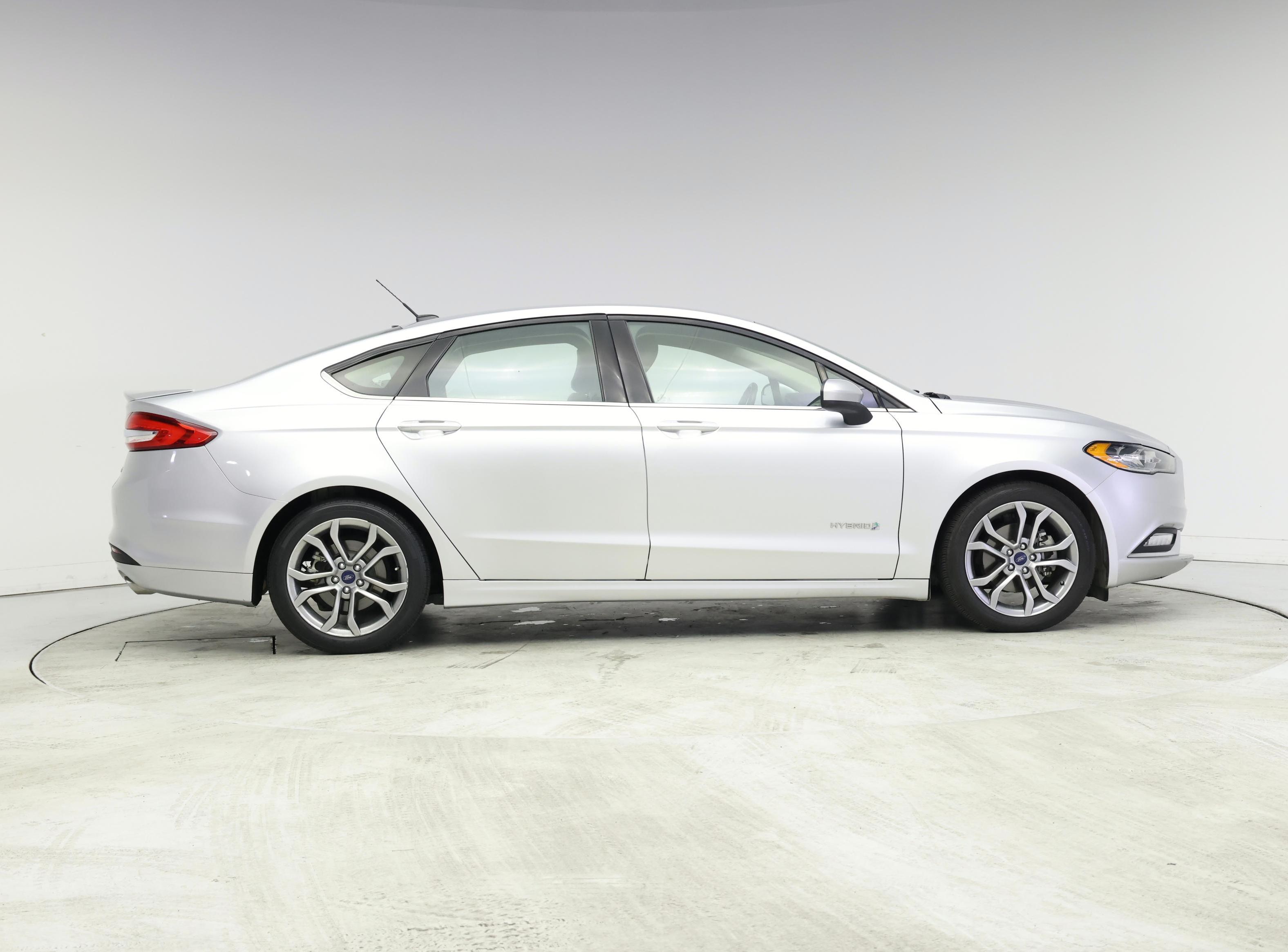 Thumbnail: 2017 Ford Fusion - 7