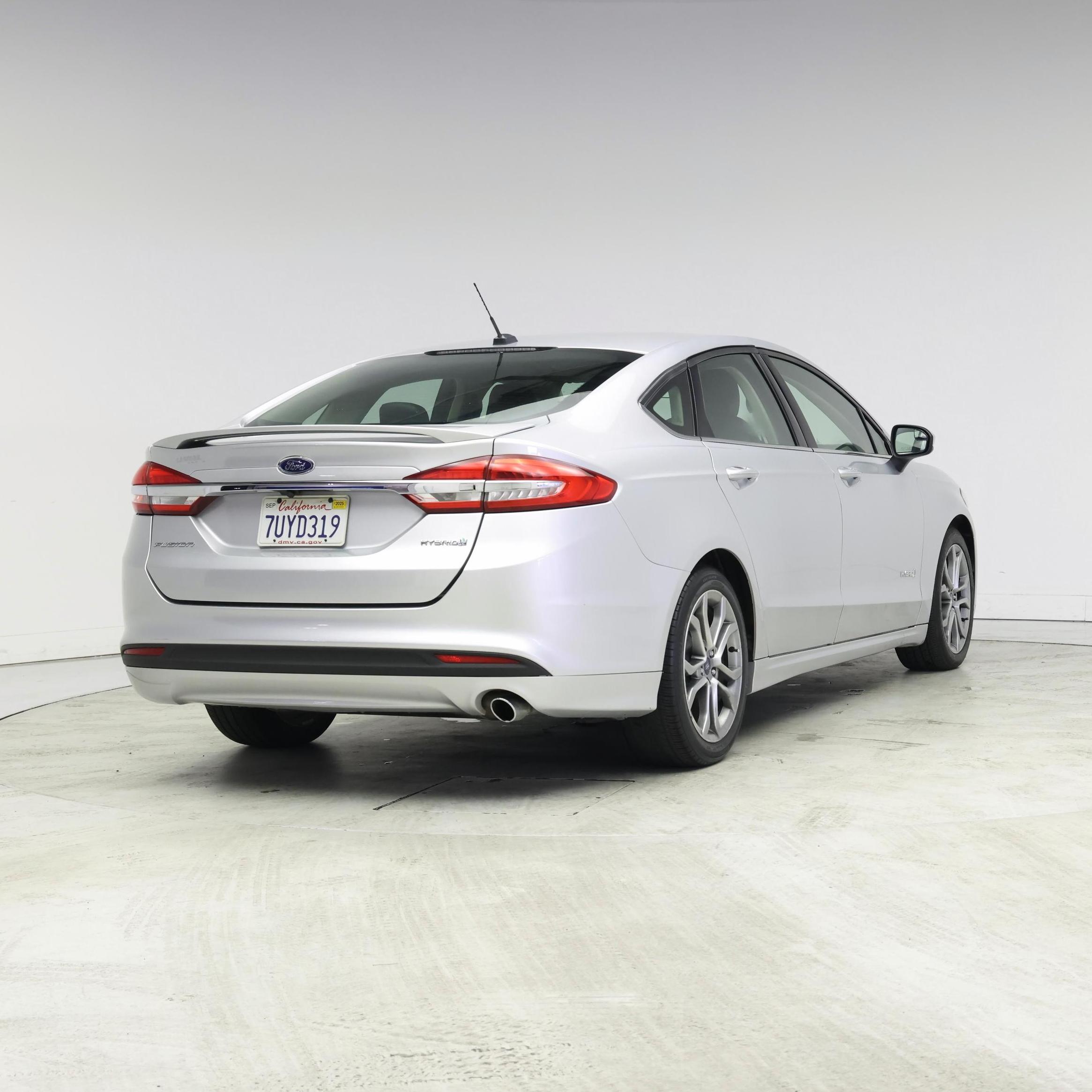 Thumbnail: 2017 Ford Fusion - 8