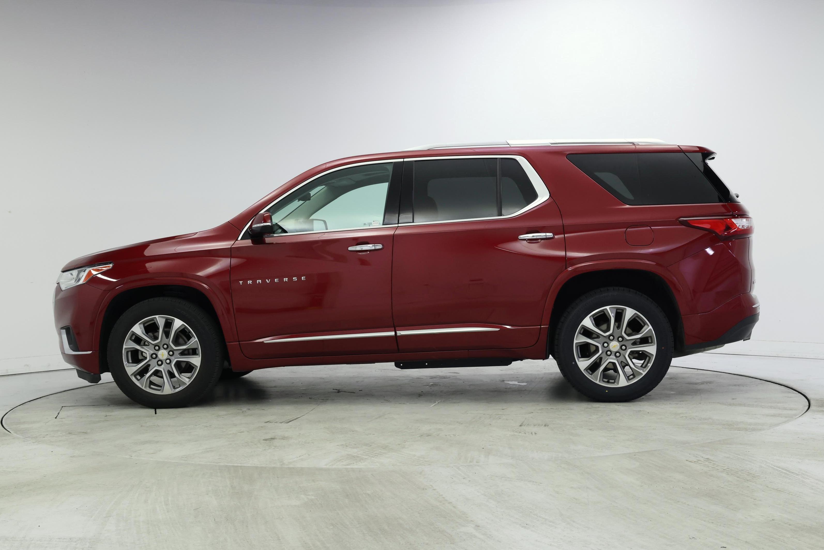 Thumbnail: 2018 Chevrolet Traverse - 3