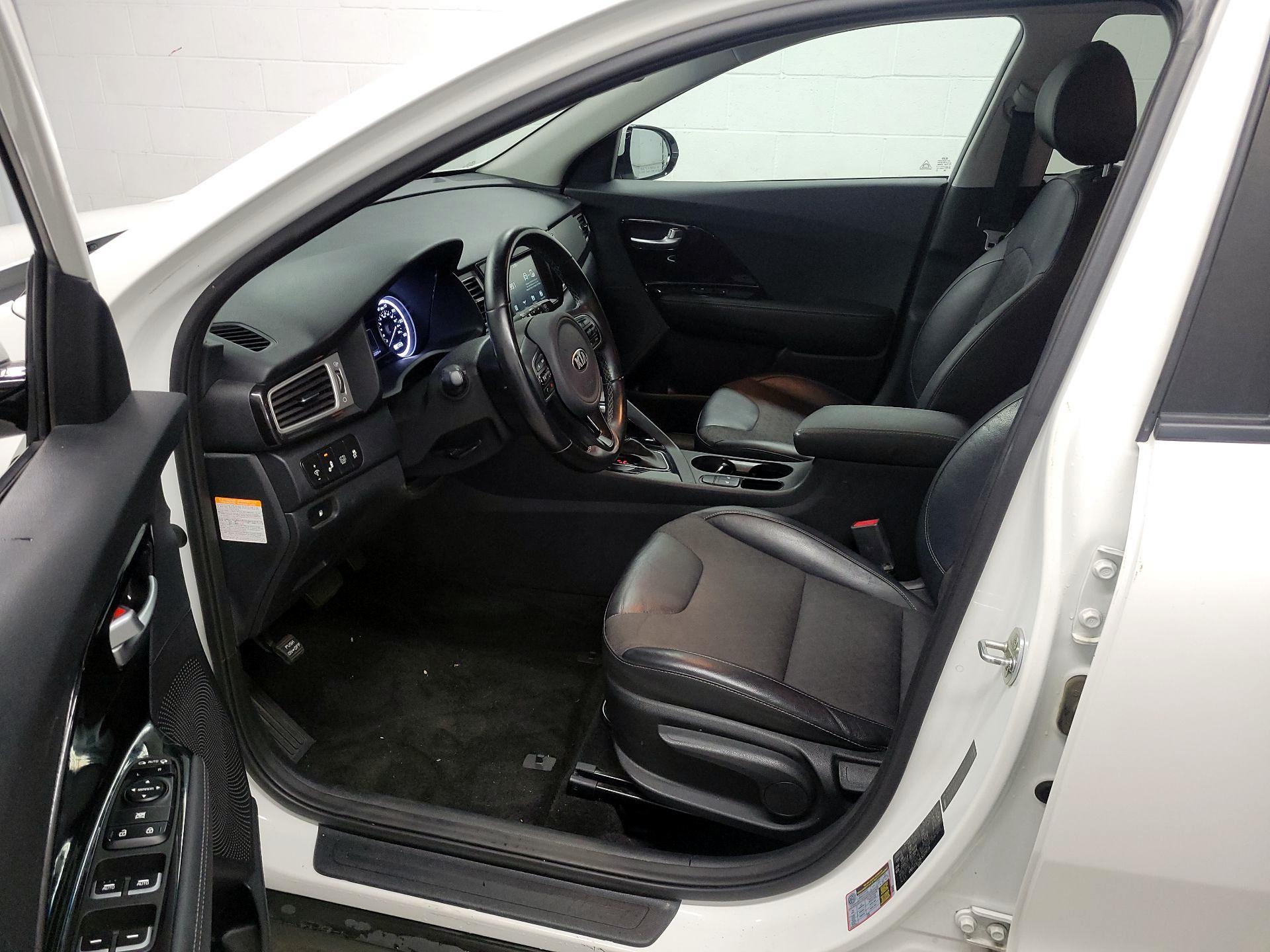 Thumbnail: 2019 Kia Niro - 11
