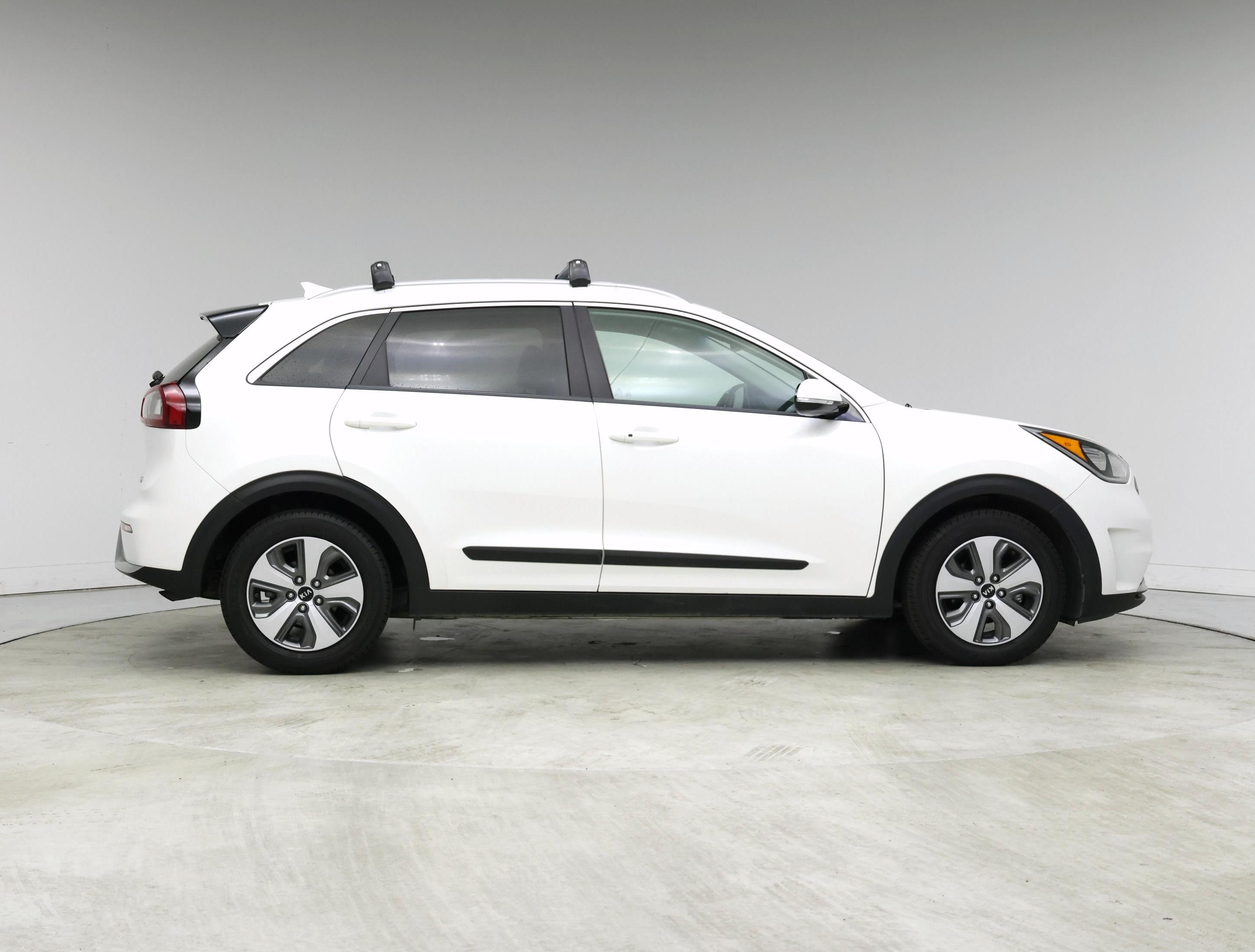 Thumbnail: 2019 Kia Niro - 7