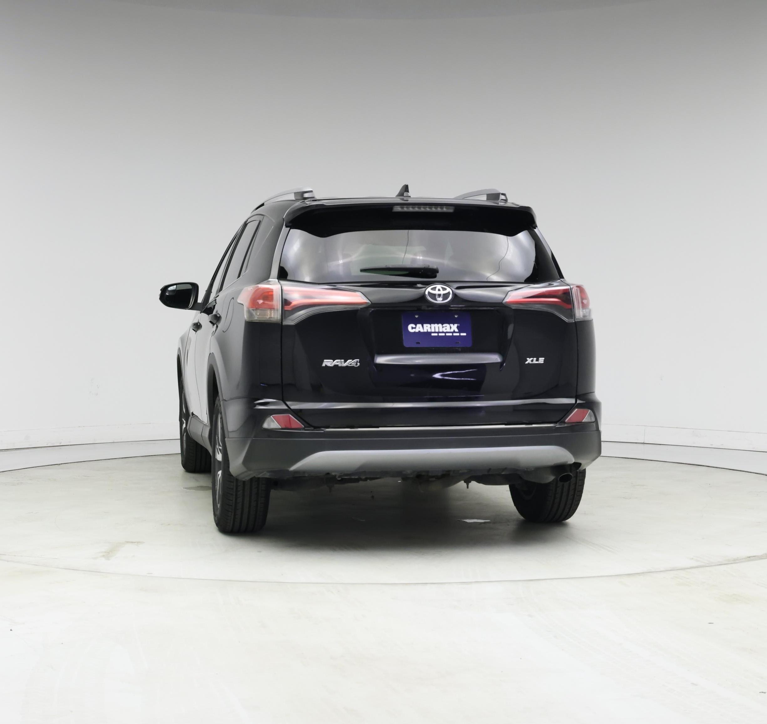Thumbnail: 2017 Toyota RAV4 - 6
