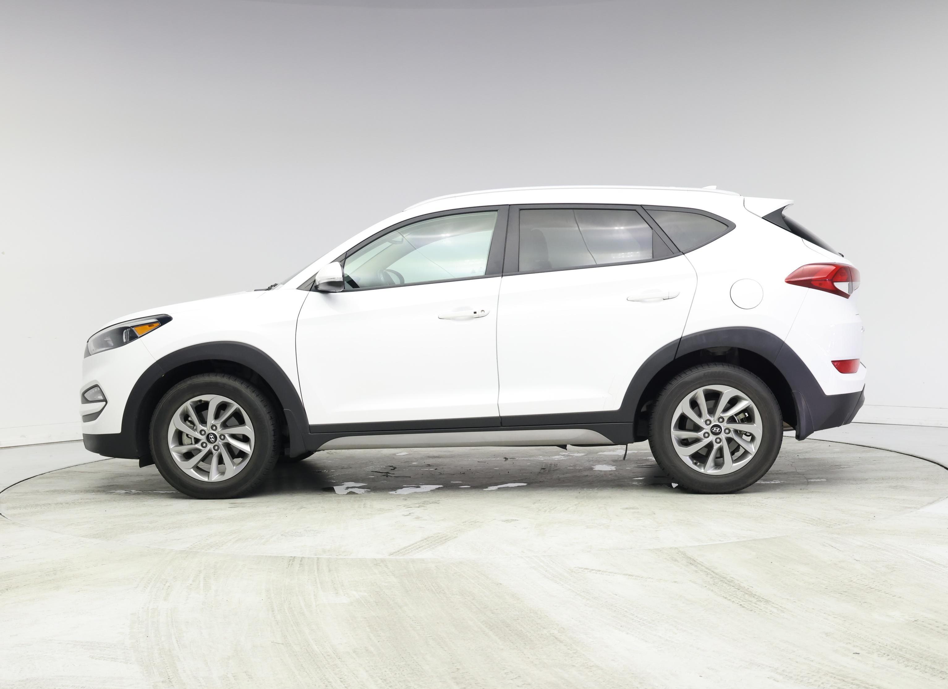 Thumbnail: 2018 Hyundai Tucson - 3