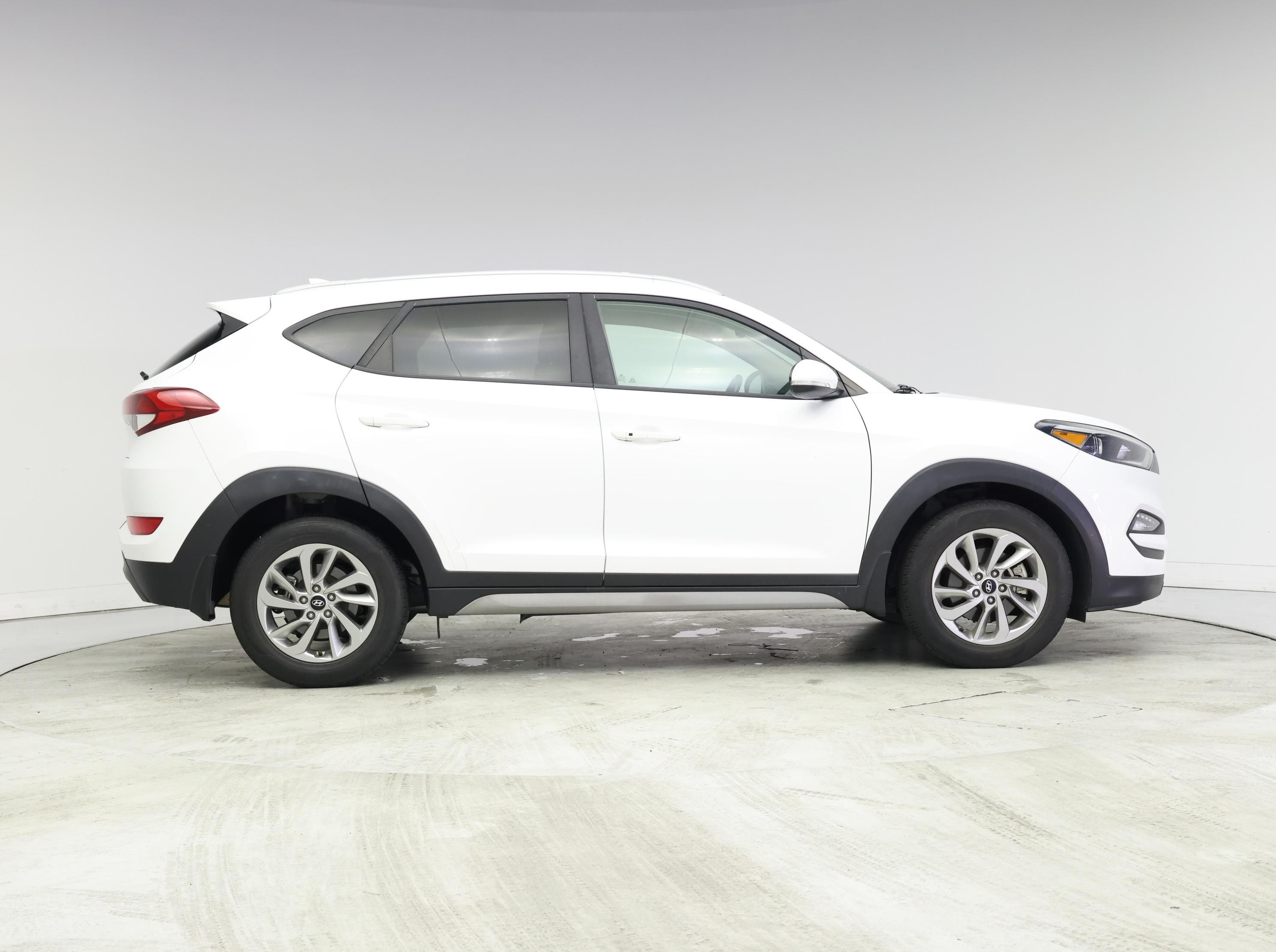 Thumbnail: 2018 Hyundai Tucson - 7