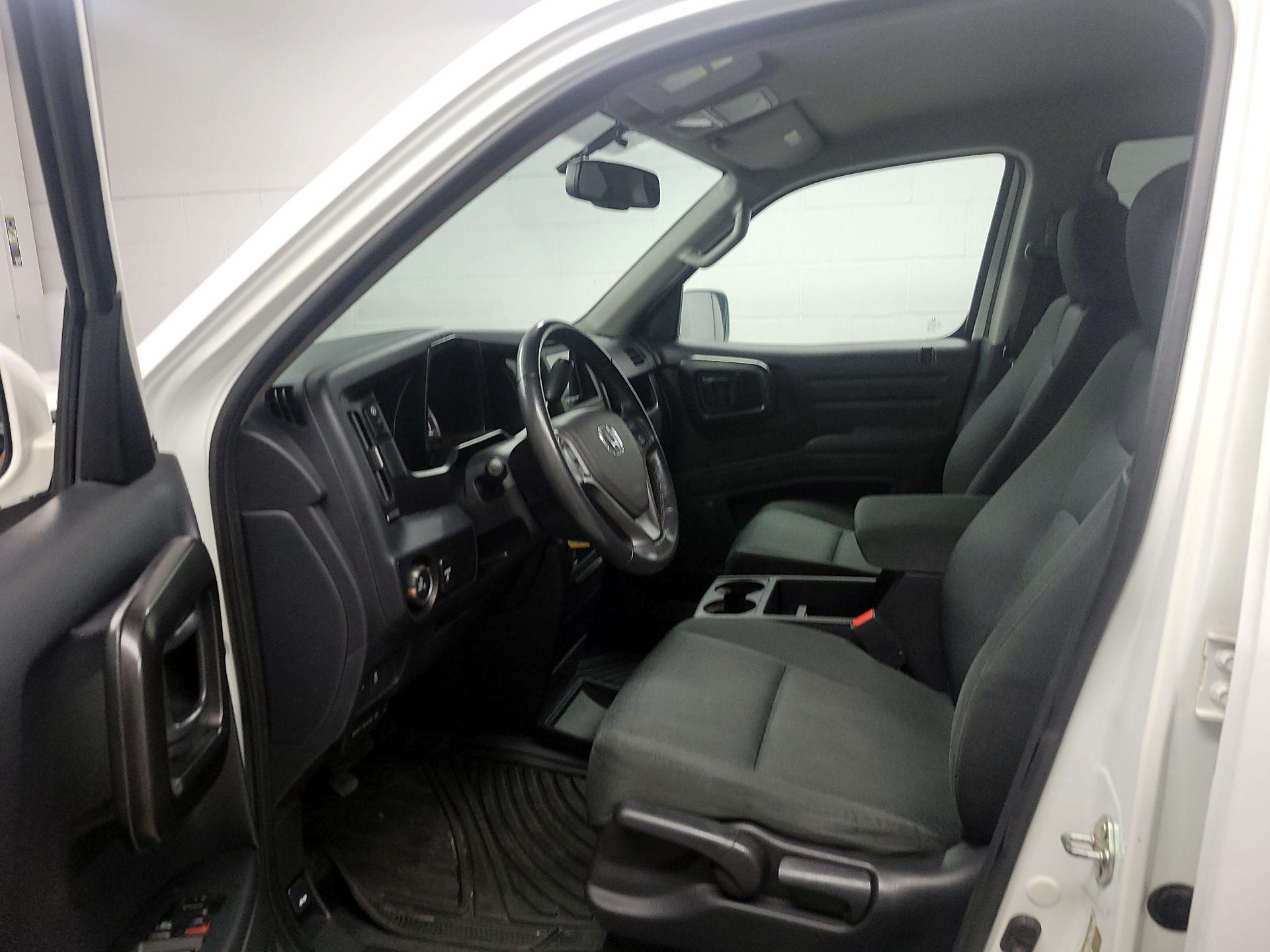 Thumbnail: 2014 Honda Ridgeline - 11