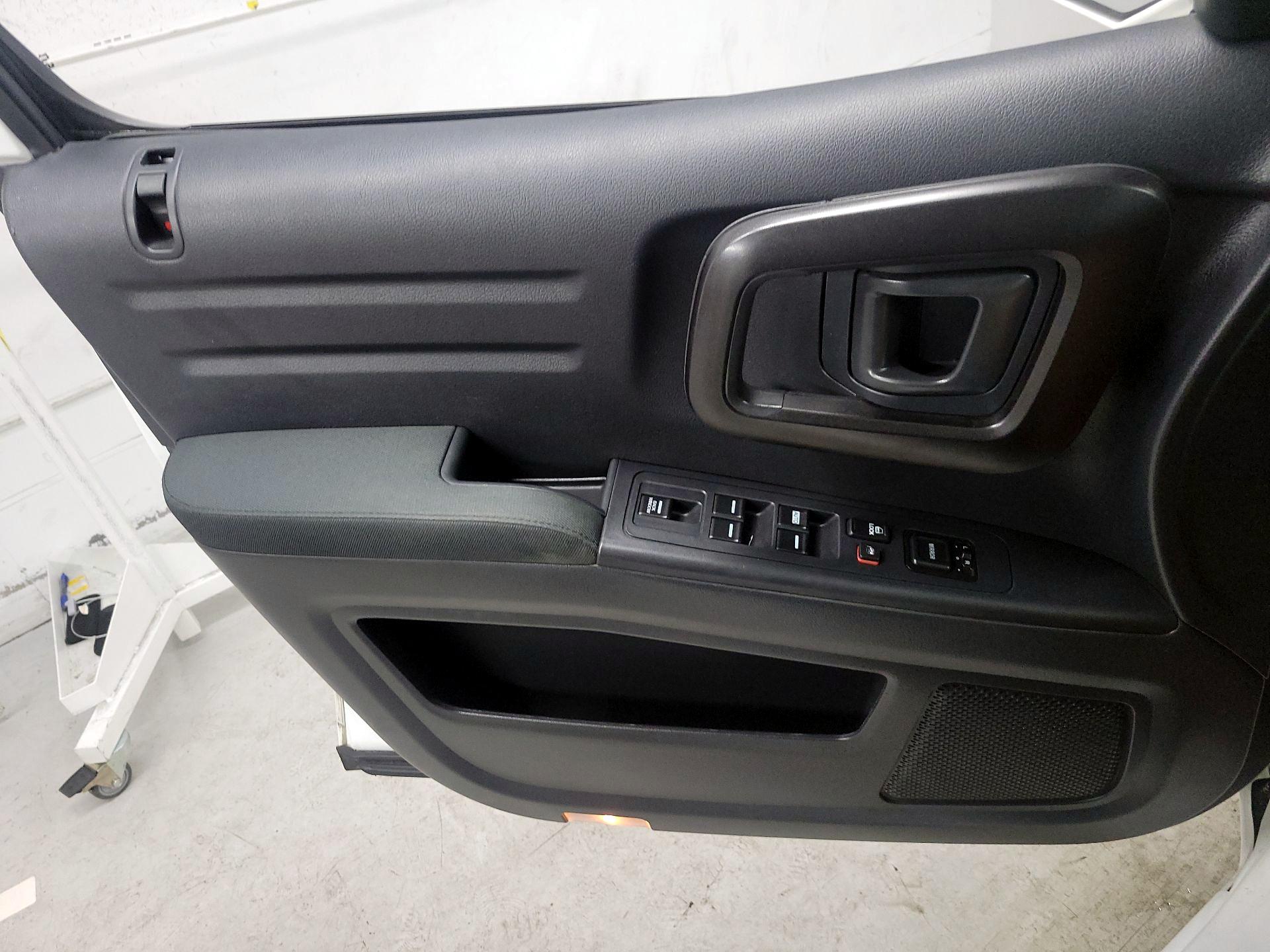 Thumbnail: 2014 Honda Ridgeline - 12