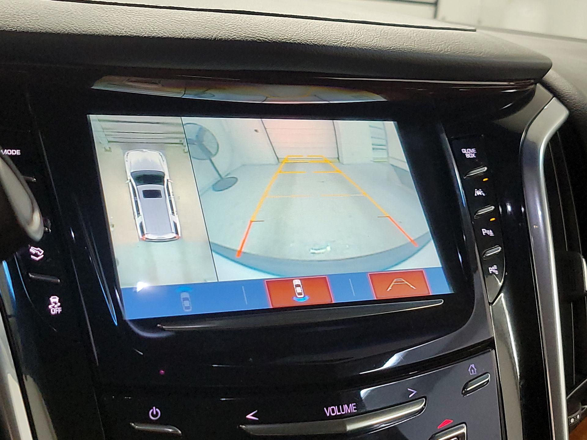 Thumbnail: 2019 Cadillac Escalade - 14