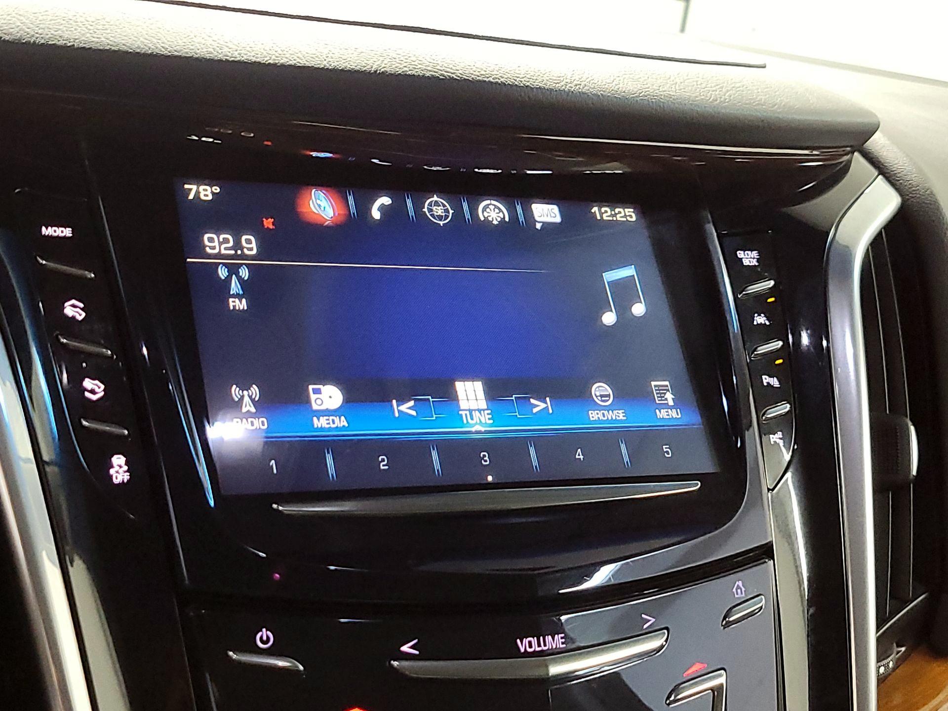 Thumbnail: 2019 Cadillac Escalade - 15