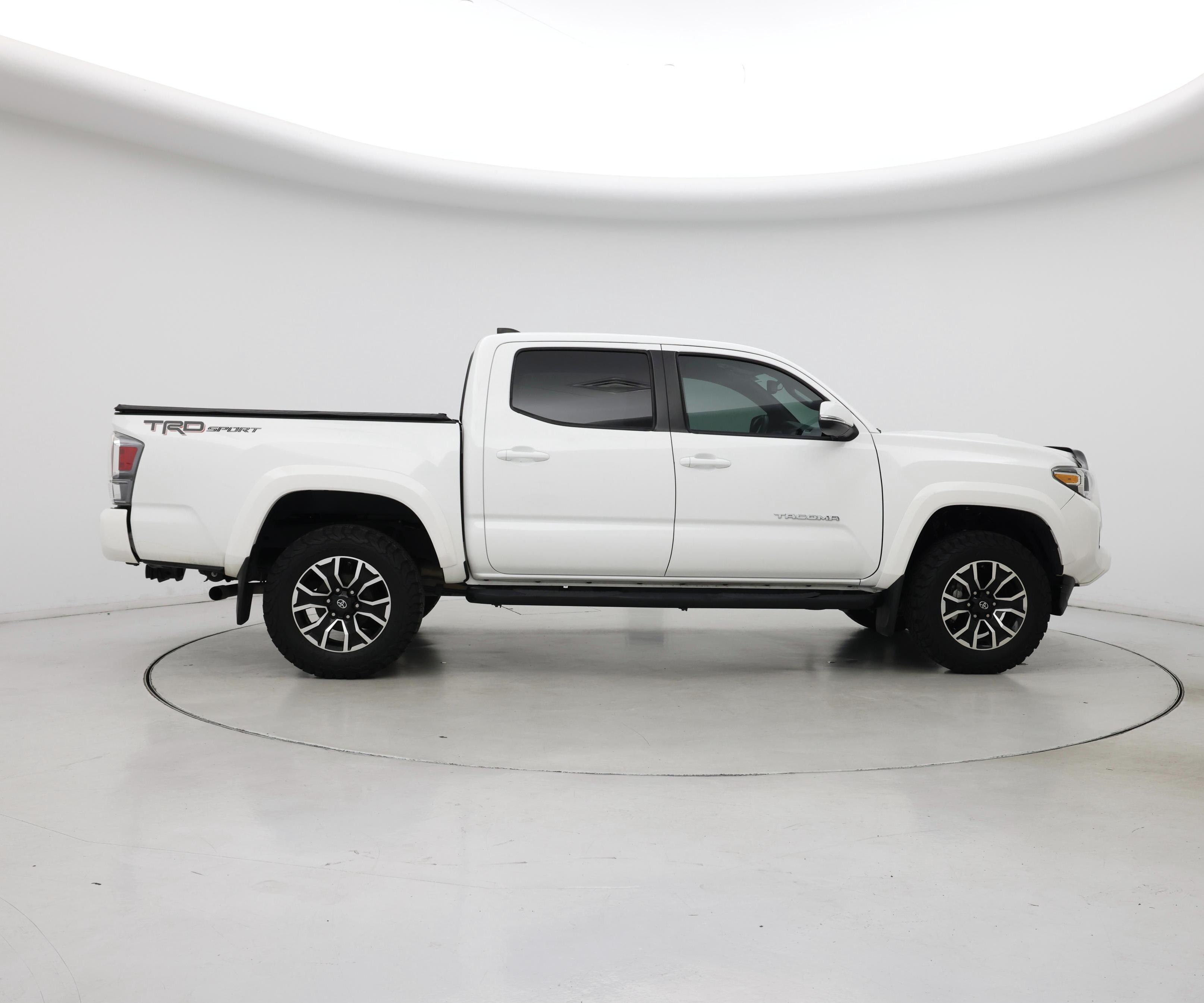 Thumbnail: 2020 Toyota Tacoma - 7