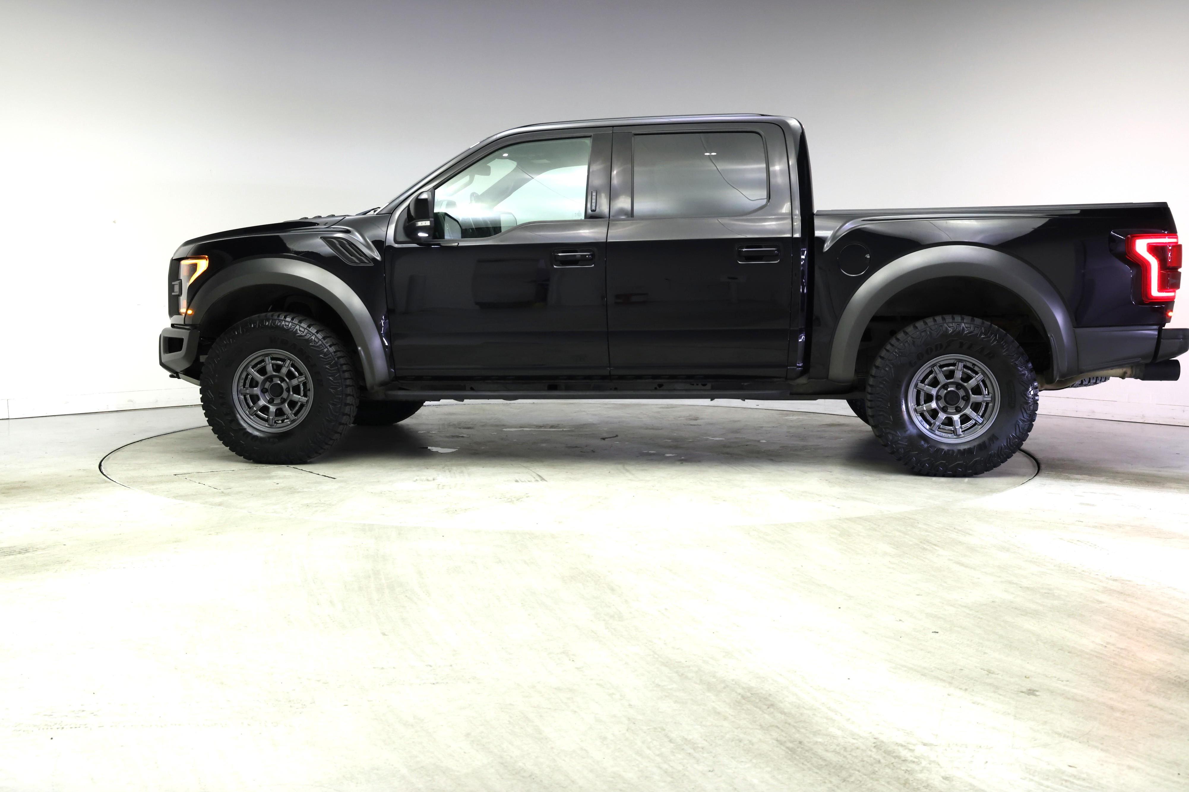 Thumbnail: 2019 Ford F-150 - 3