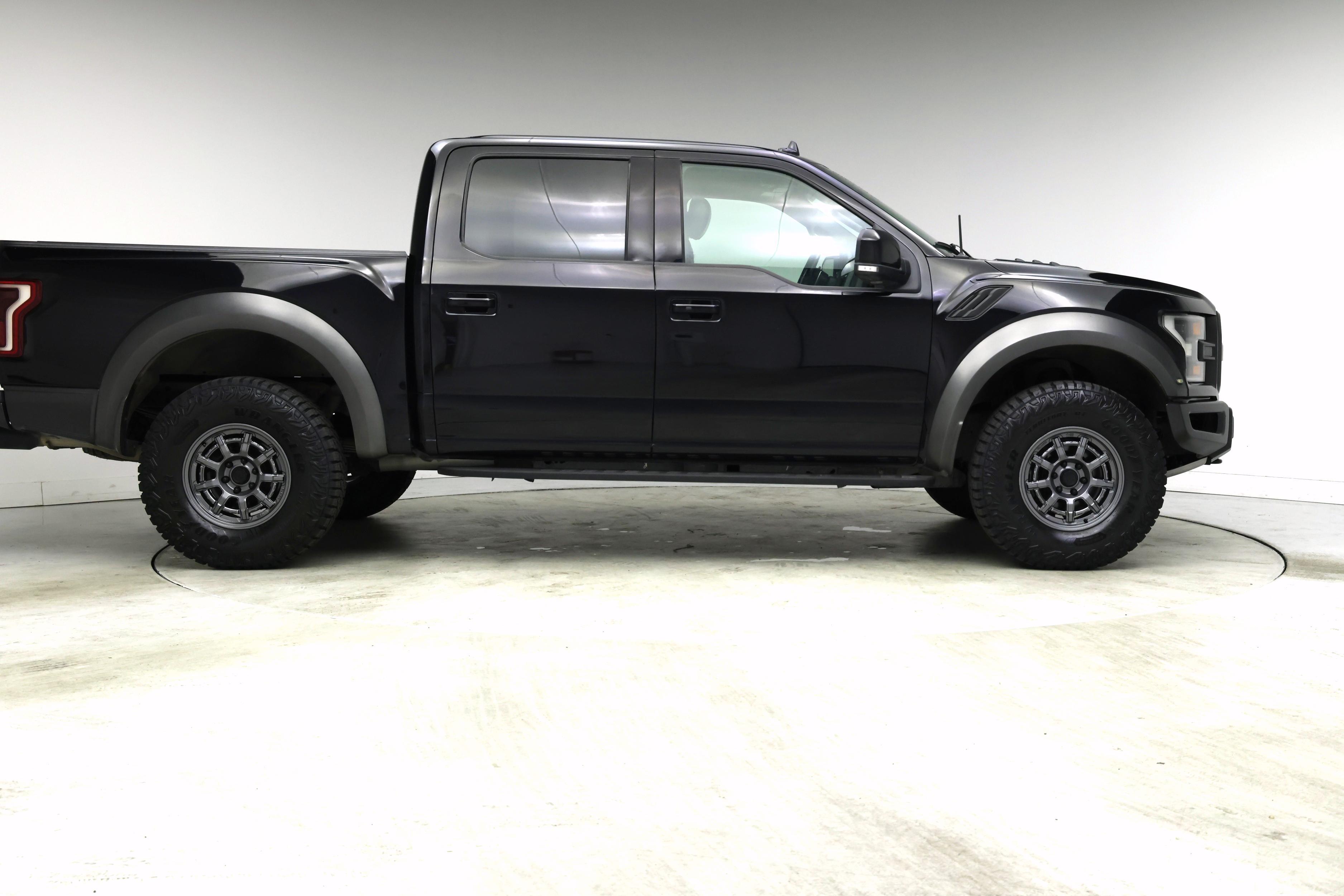 Thumbnail: 2019 Ford F-150 - 7
