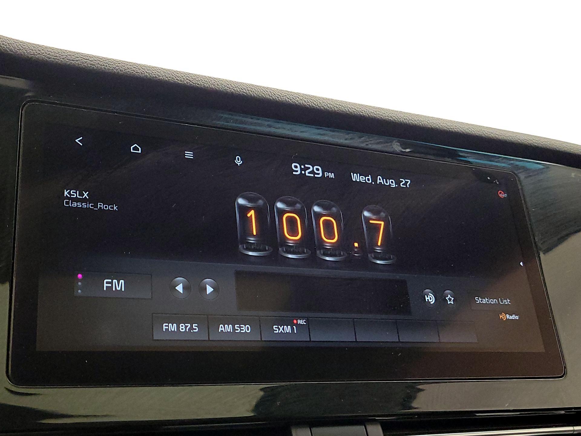 Thumbnail: 2022 Kia Niro - 16