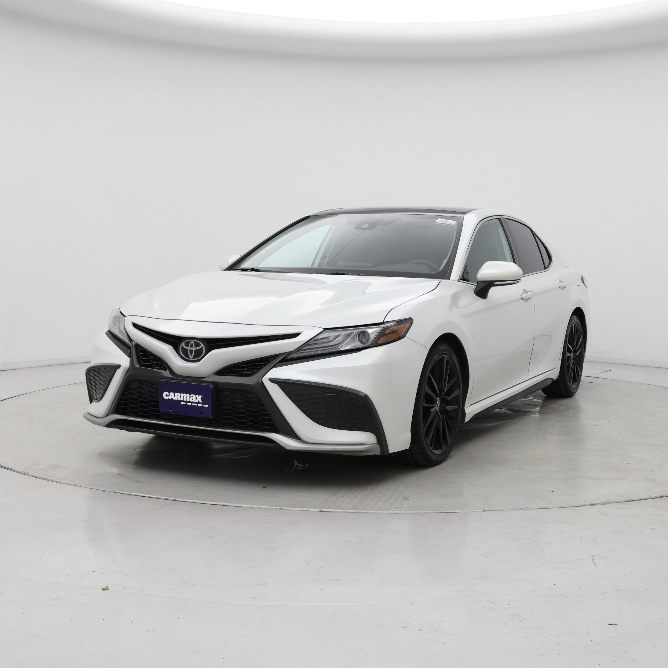 Thumbnail: 2022 Toyota Camry - 4