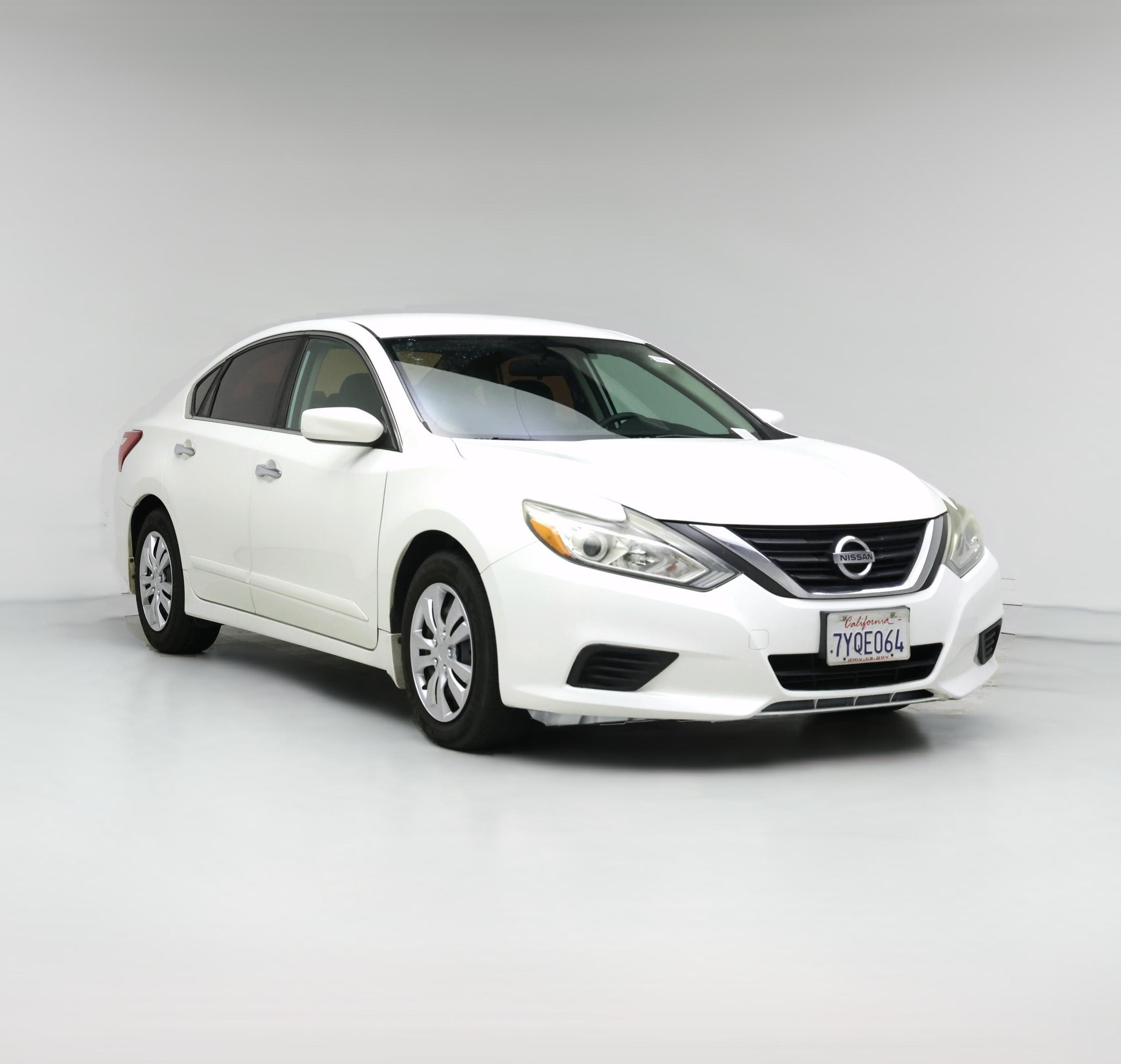 Thumbnail: 2017 Nissan Altima - 1