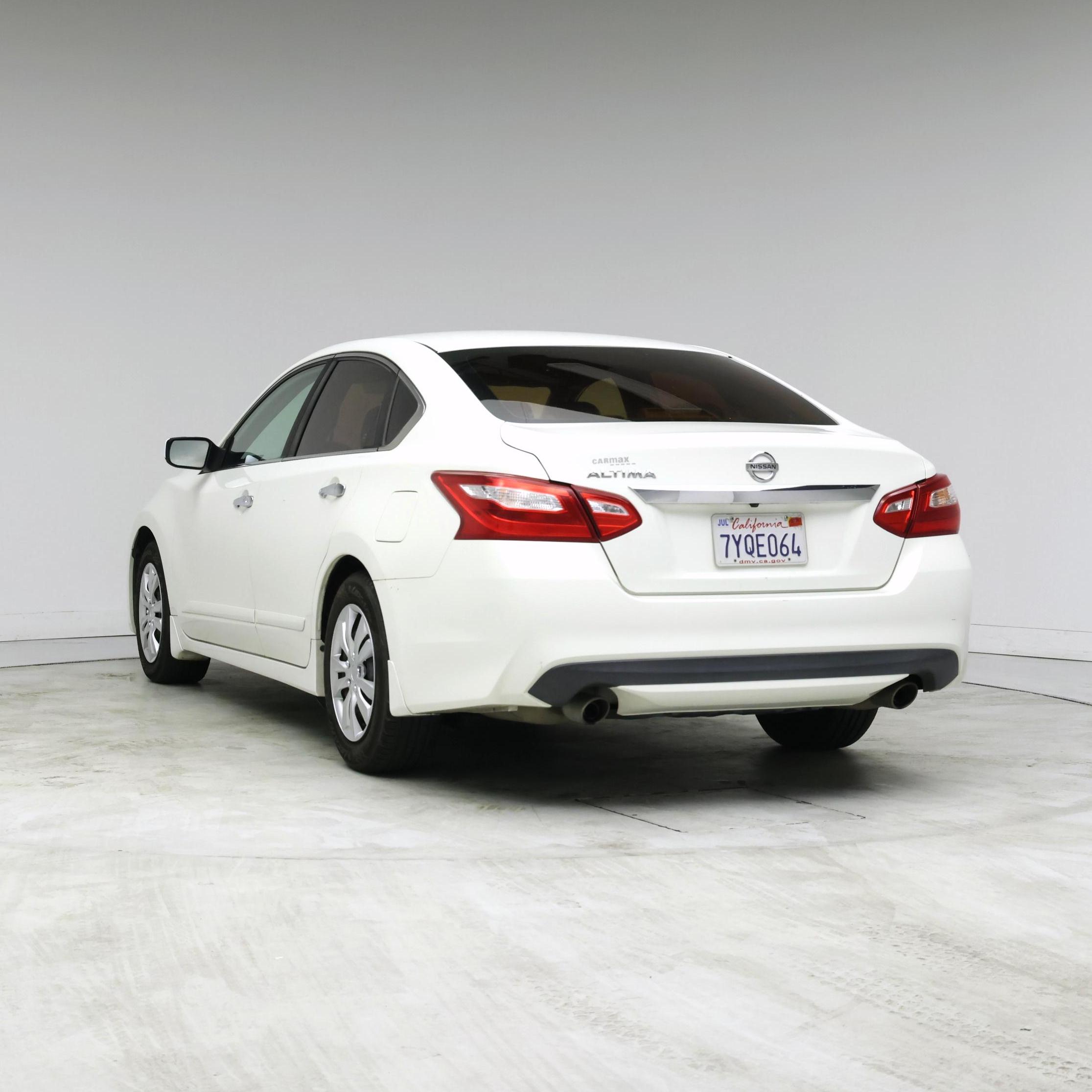 Thumbnail: 2017 Nissan Altima - 2