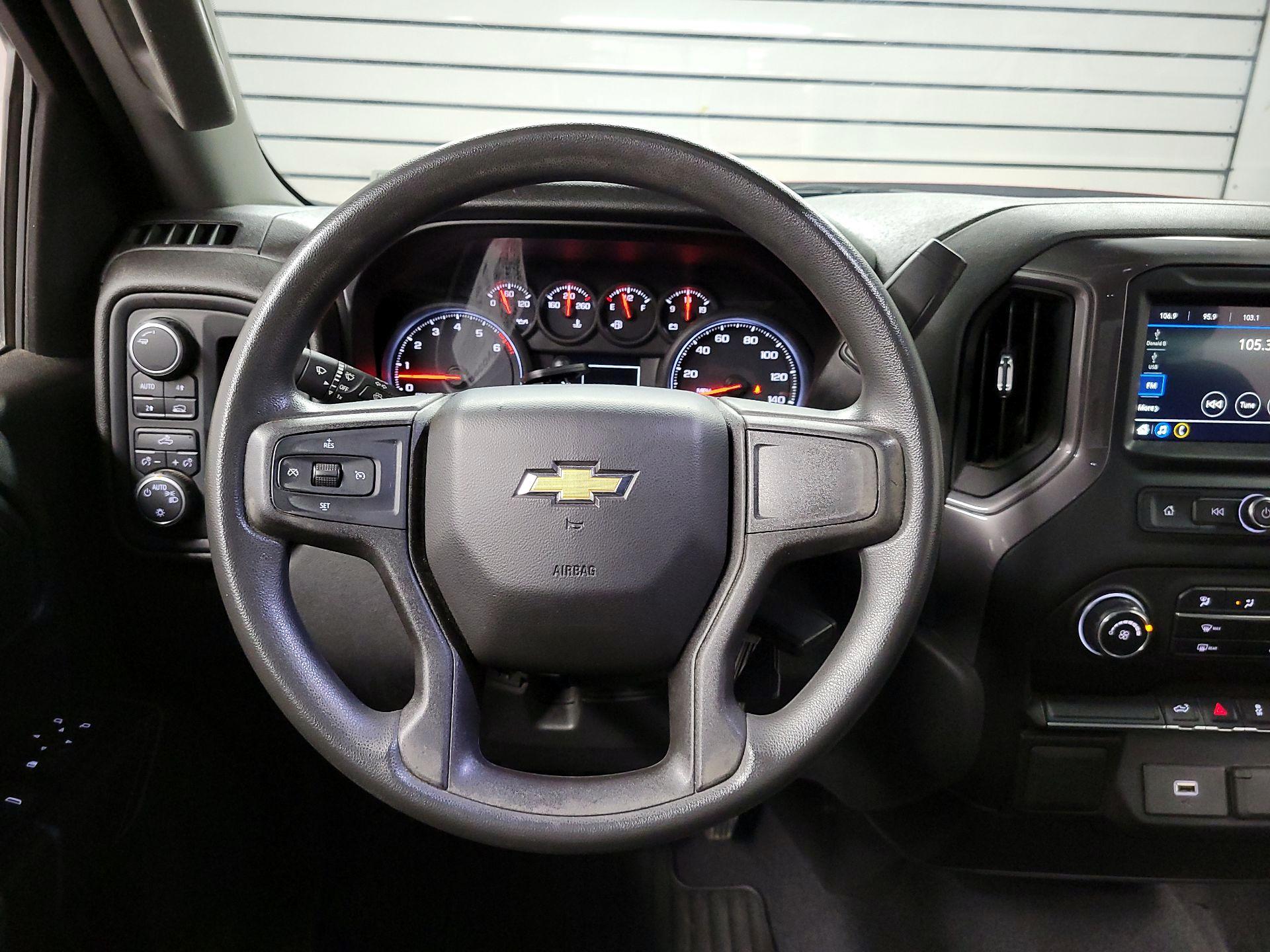 Thumbnail: 2019 Chevrolet Silverado 1500 - 10
