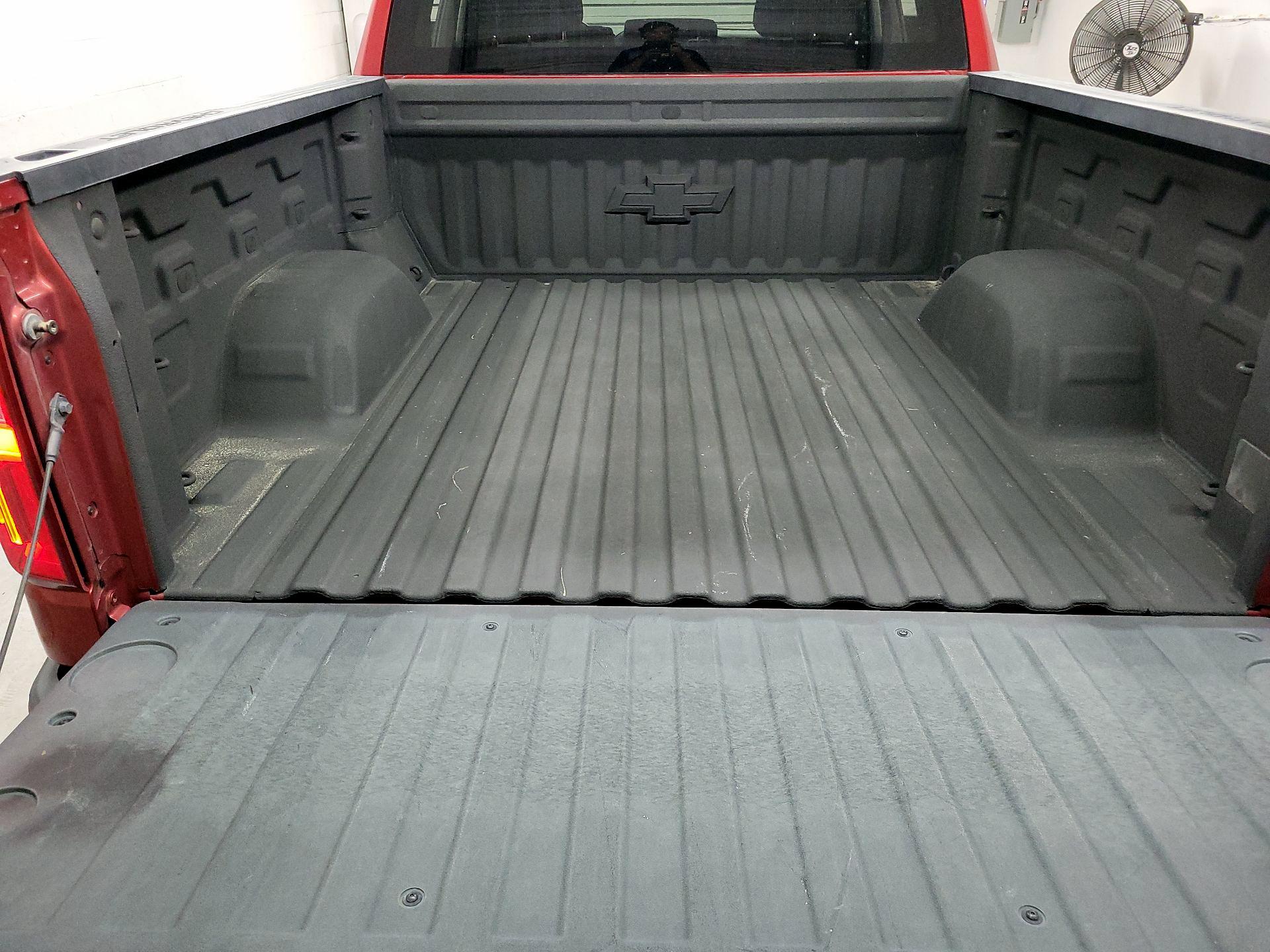 Thumbnail: 2019 Chevrolet Silverado 1500 - 19