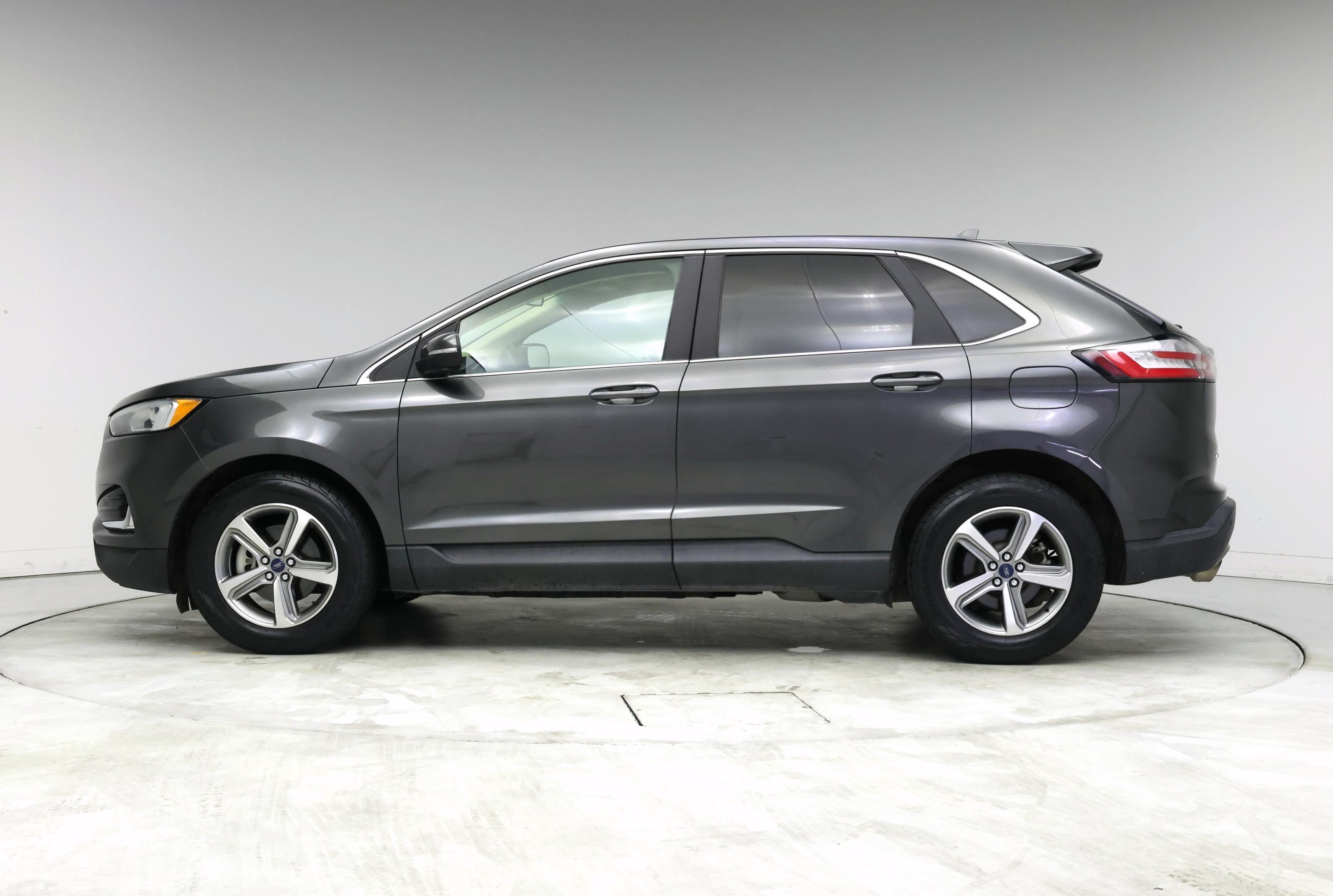 Thumbnail: 2019 Ford Edge - 3