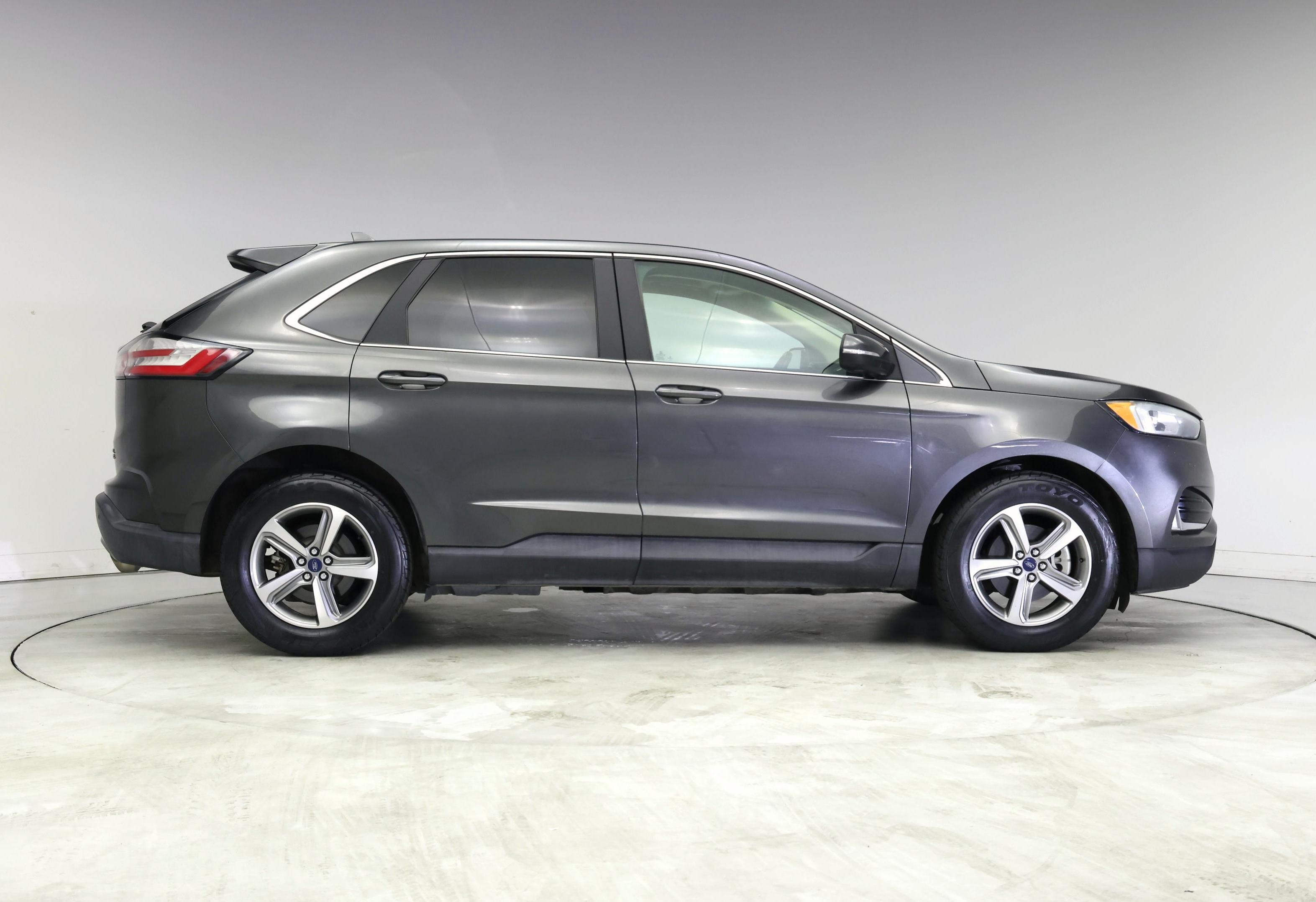 Thumbnail: 2019 Ford Edge - 7