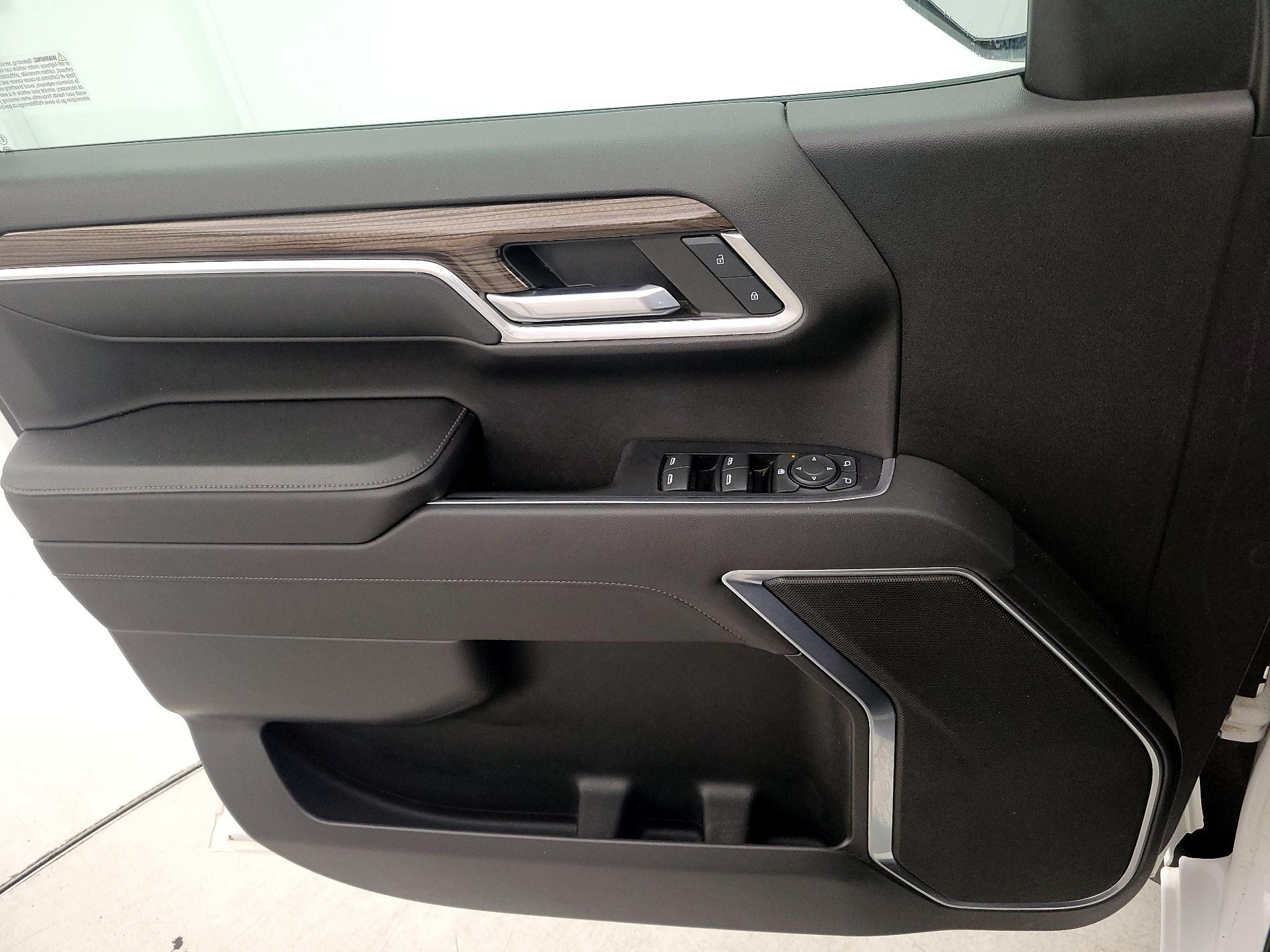 Thumbnail: 2022 Chevrolet Silverado 1500 - 12