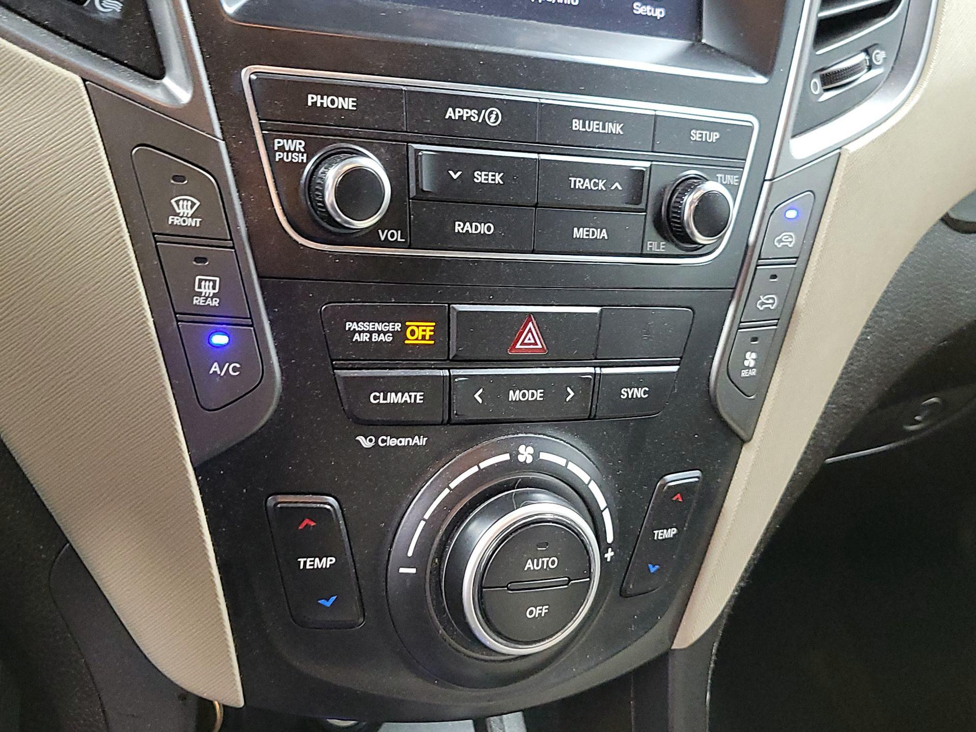 Thumbnail: 2018 Hyundai Santa Fe - 15