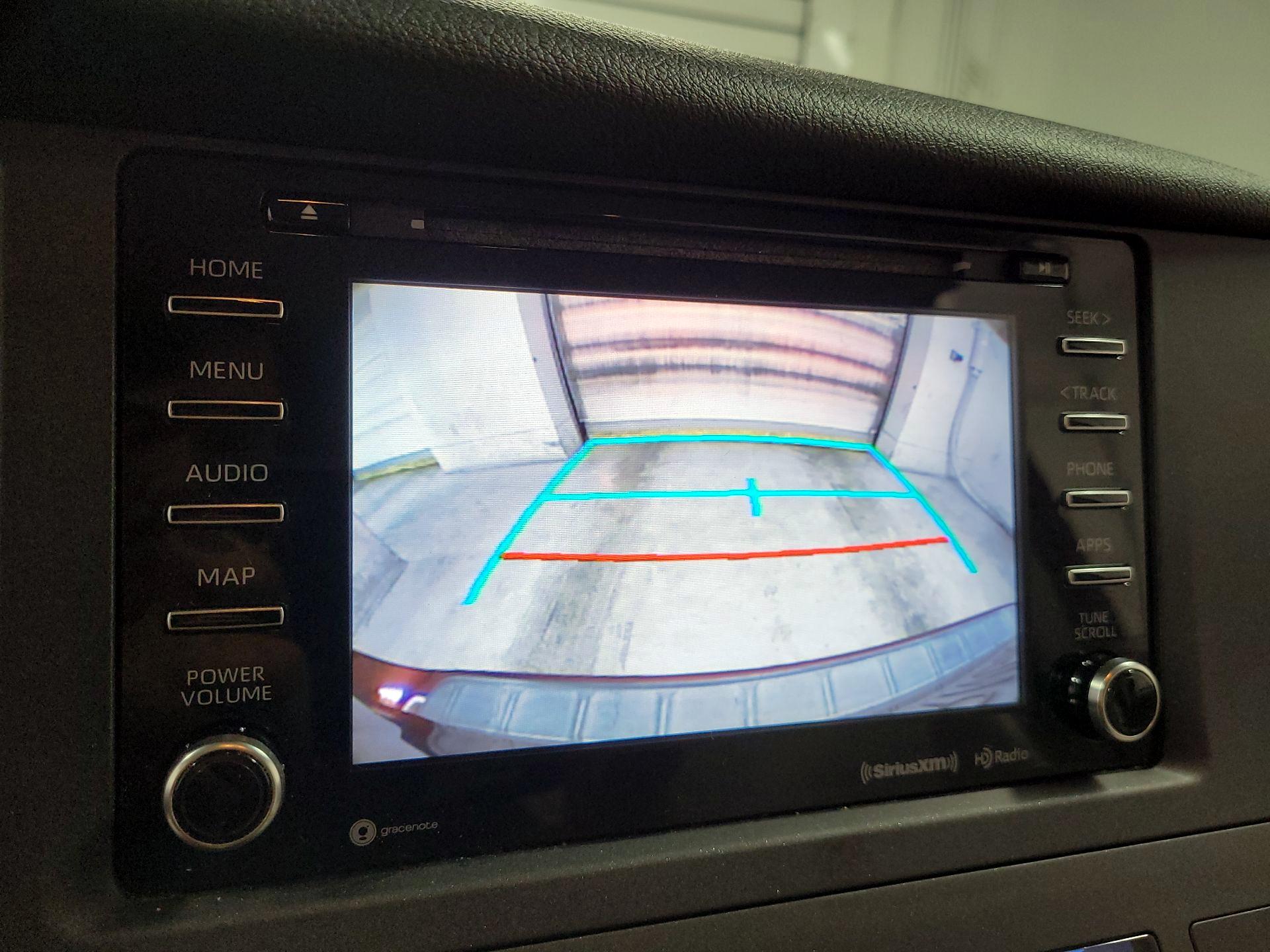 Thumbnail: 2020 Toyota Sienna - 13