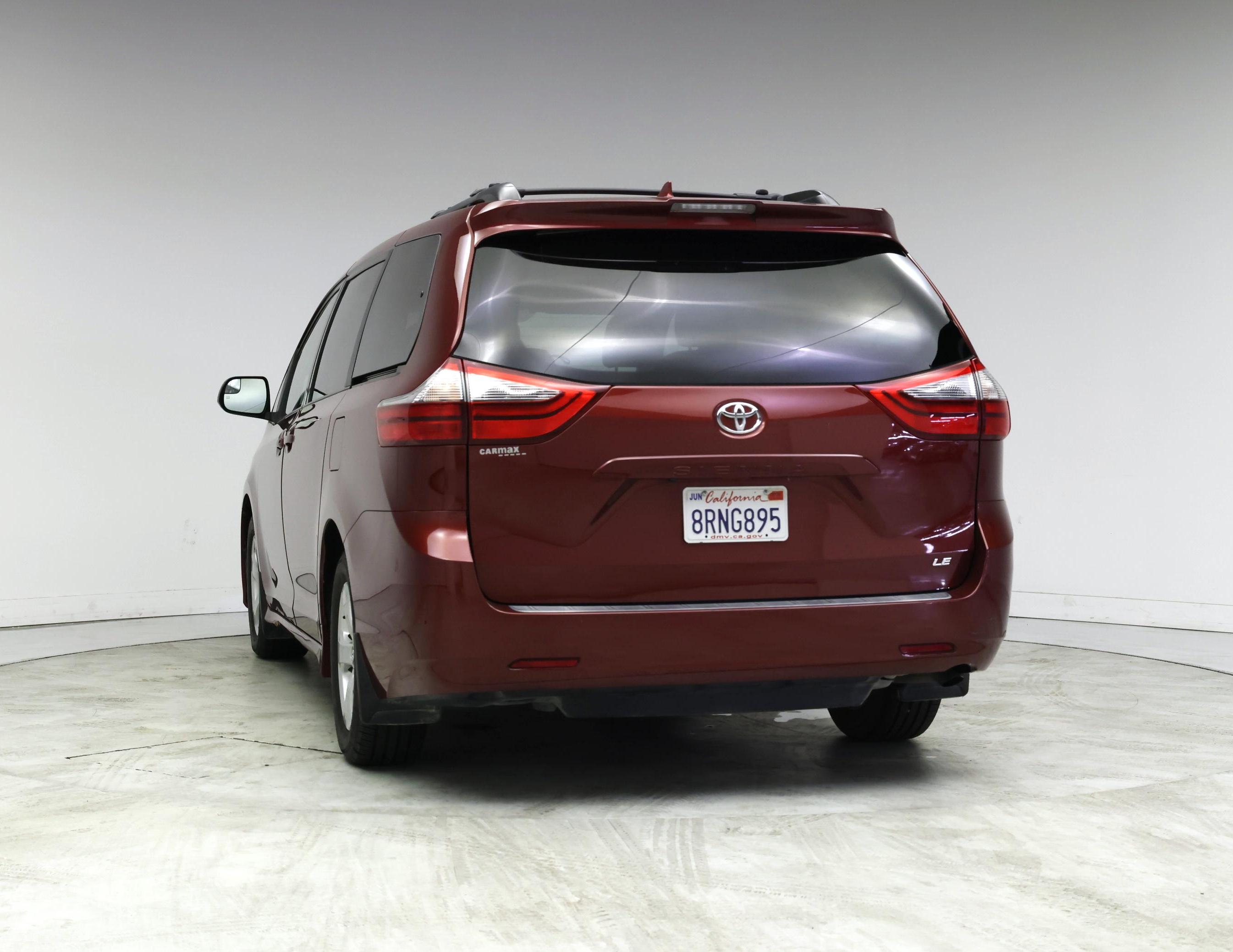 Thumbnail: 2020 Toyota Sienna - 6