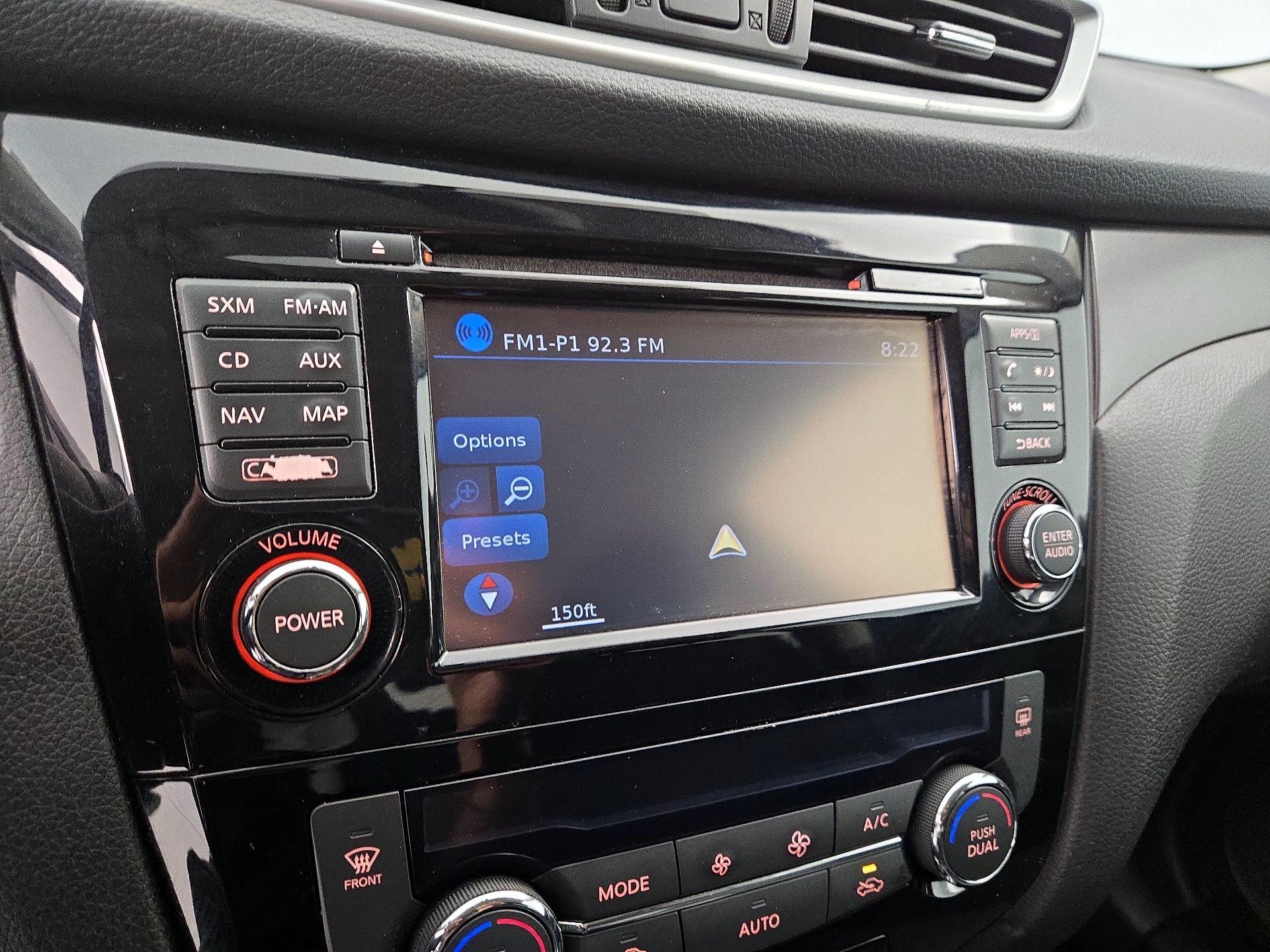 Thumbnail: 2016 Nissan Rogue - 14