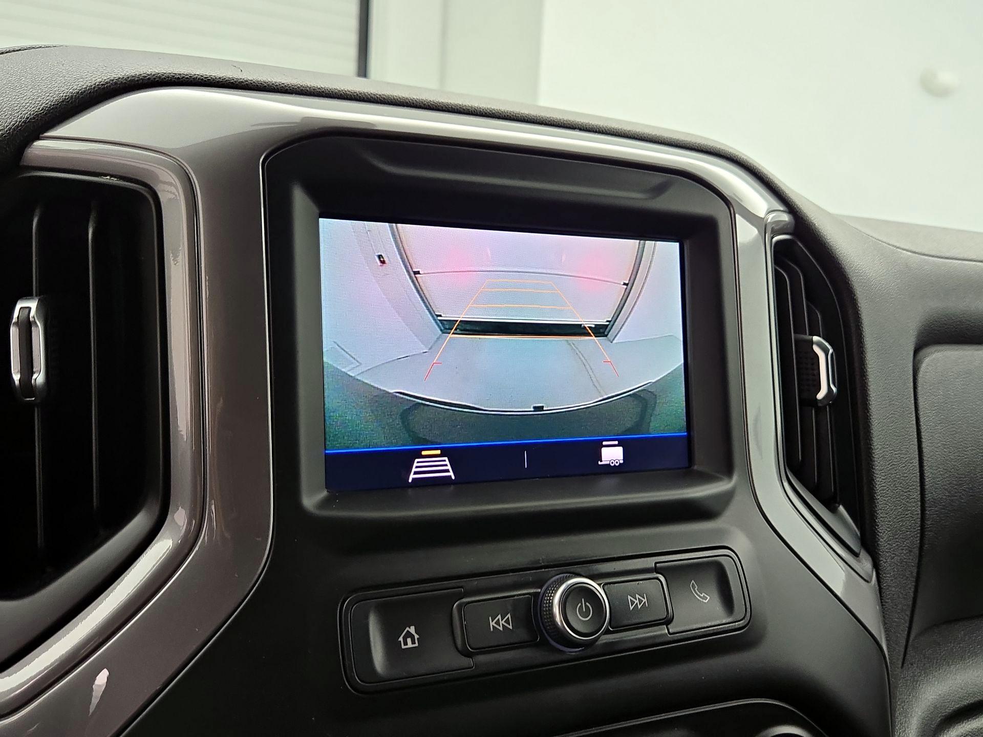 Thumbnail: 2021 Chevrolet Silverado 1500 - 14