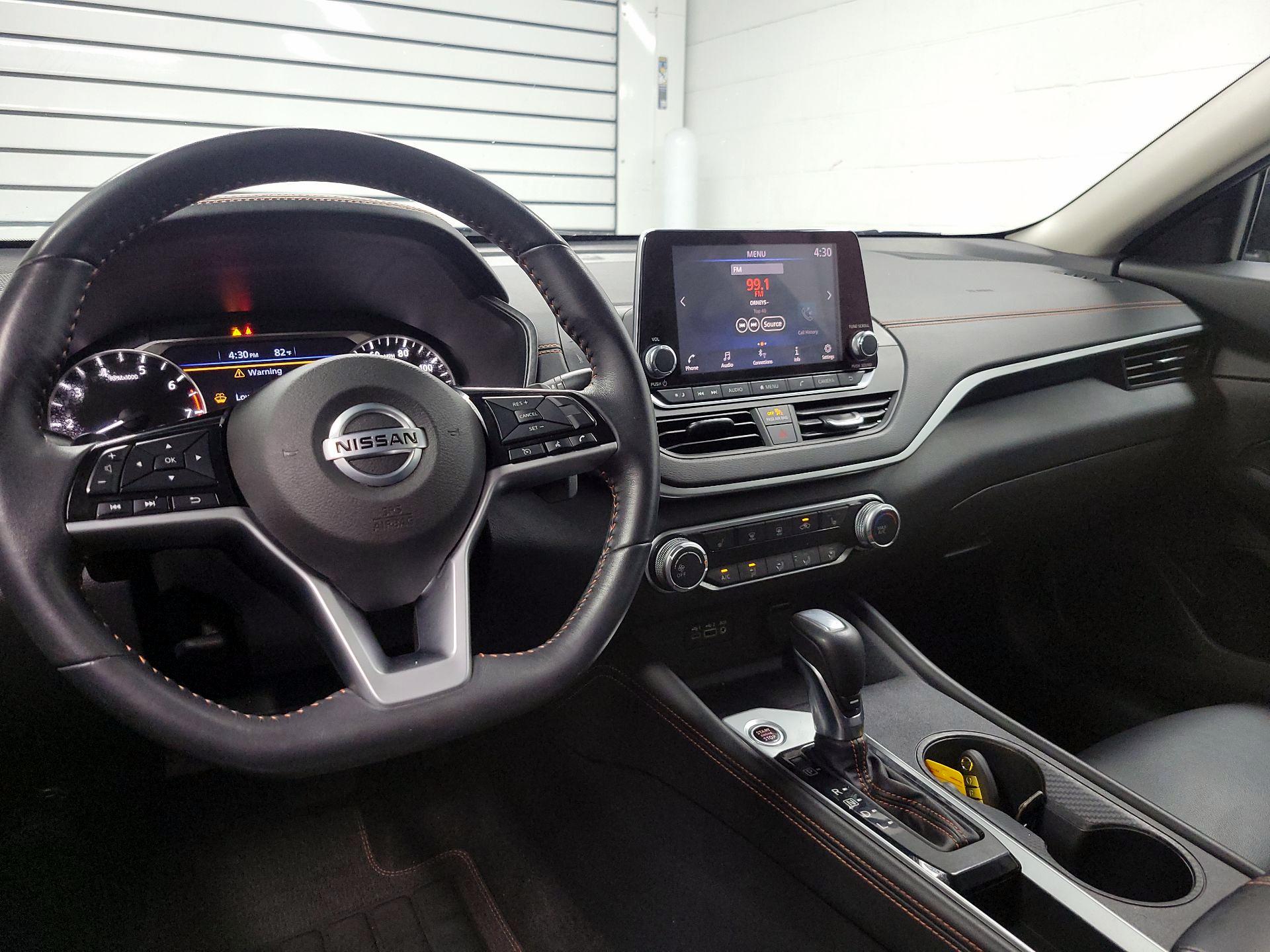 Thumbnail: 2021 Nissan Altima - 9
