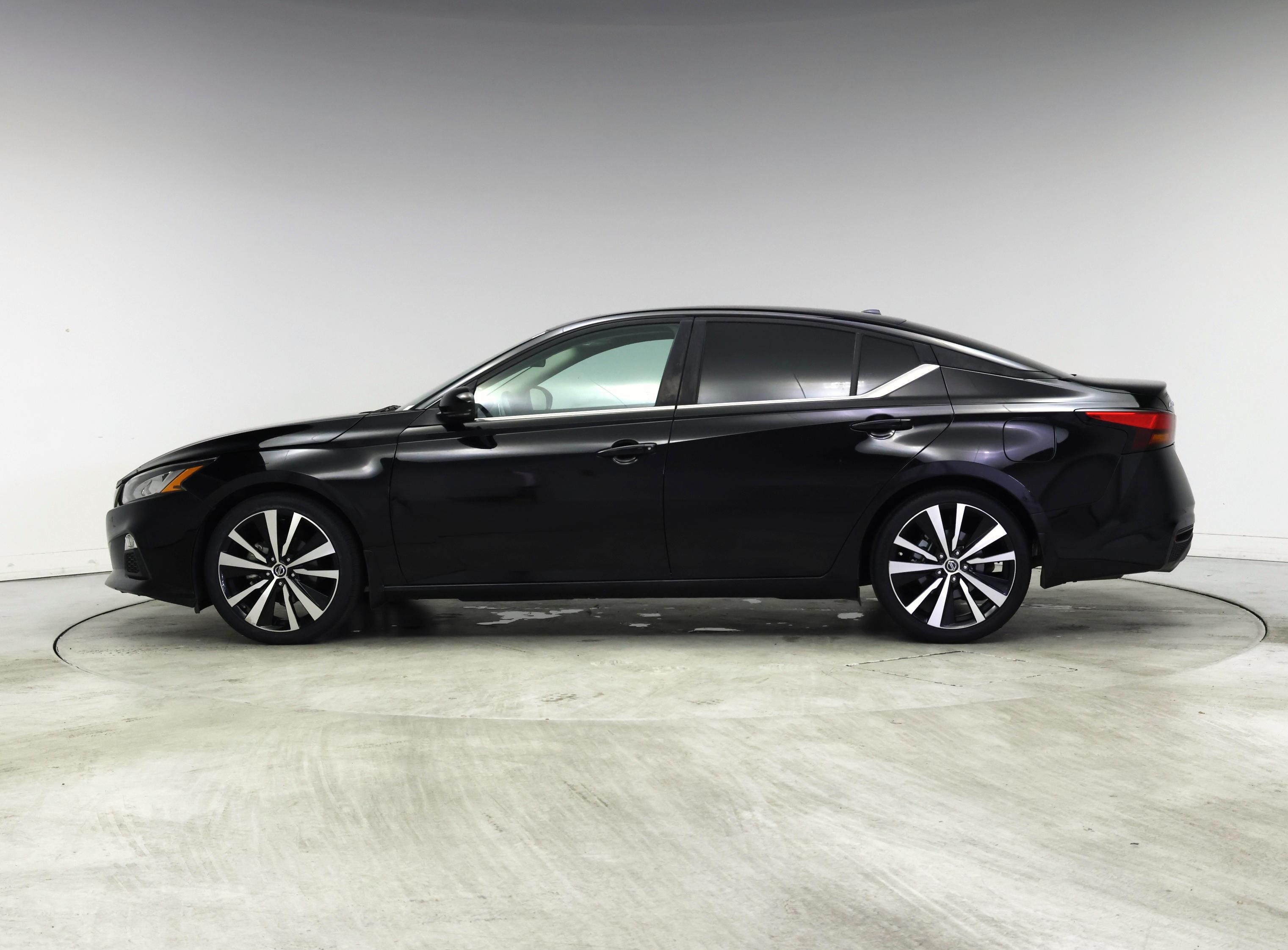 Thumbnail: 2021 Nissan Altima - 3