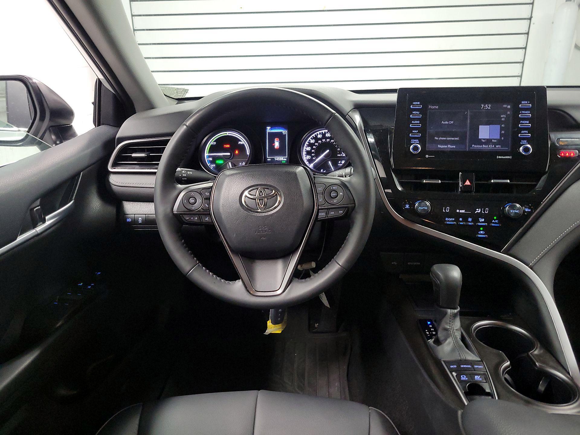 Thumbnail: 2023 Toyota Camry - 10