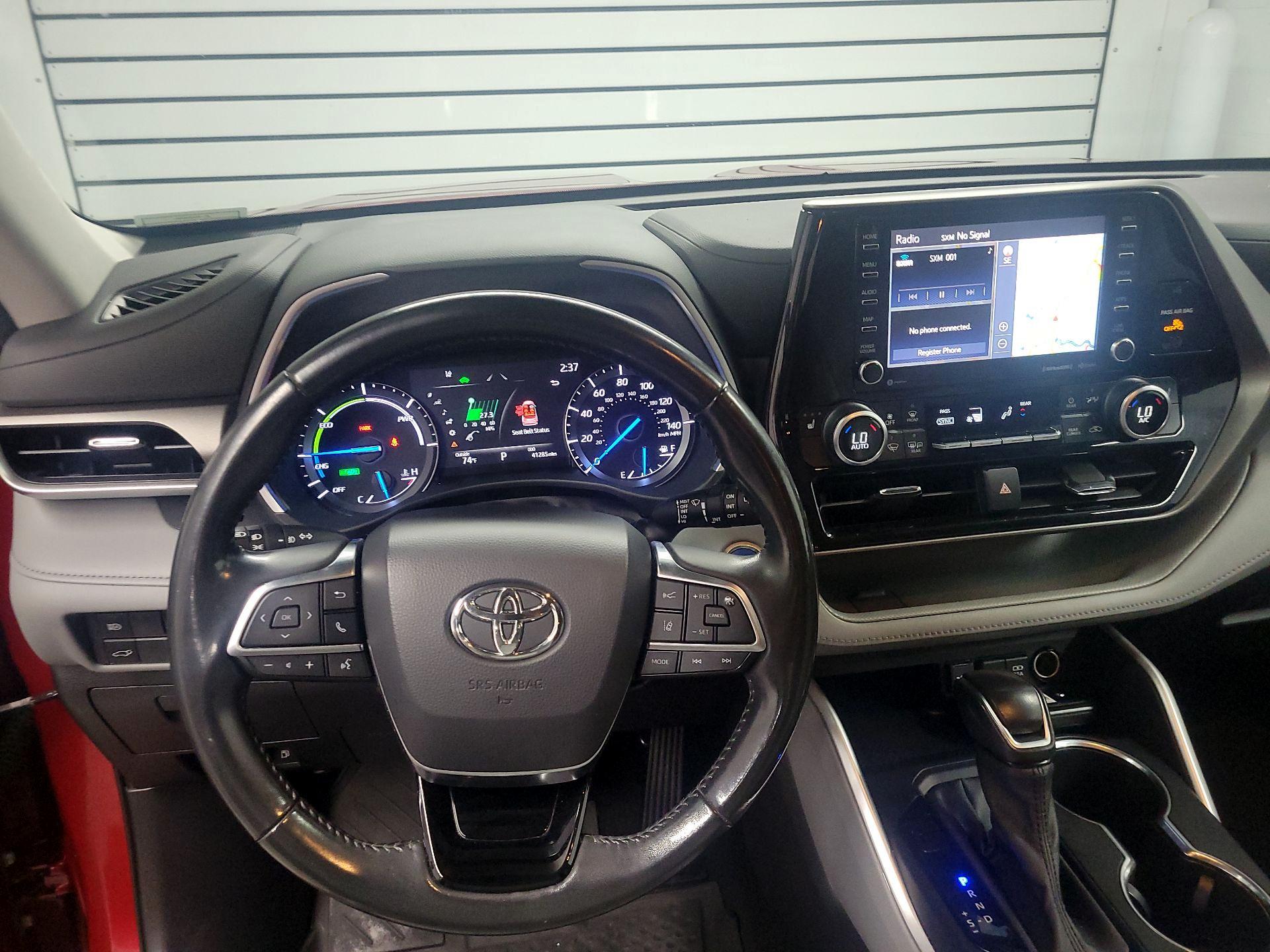 Thumbnail: 2021 Toyota Highlander - 10